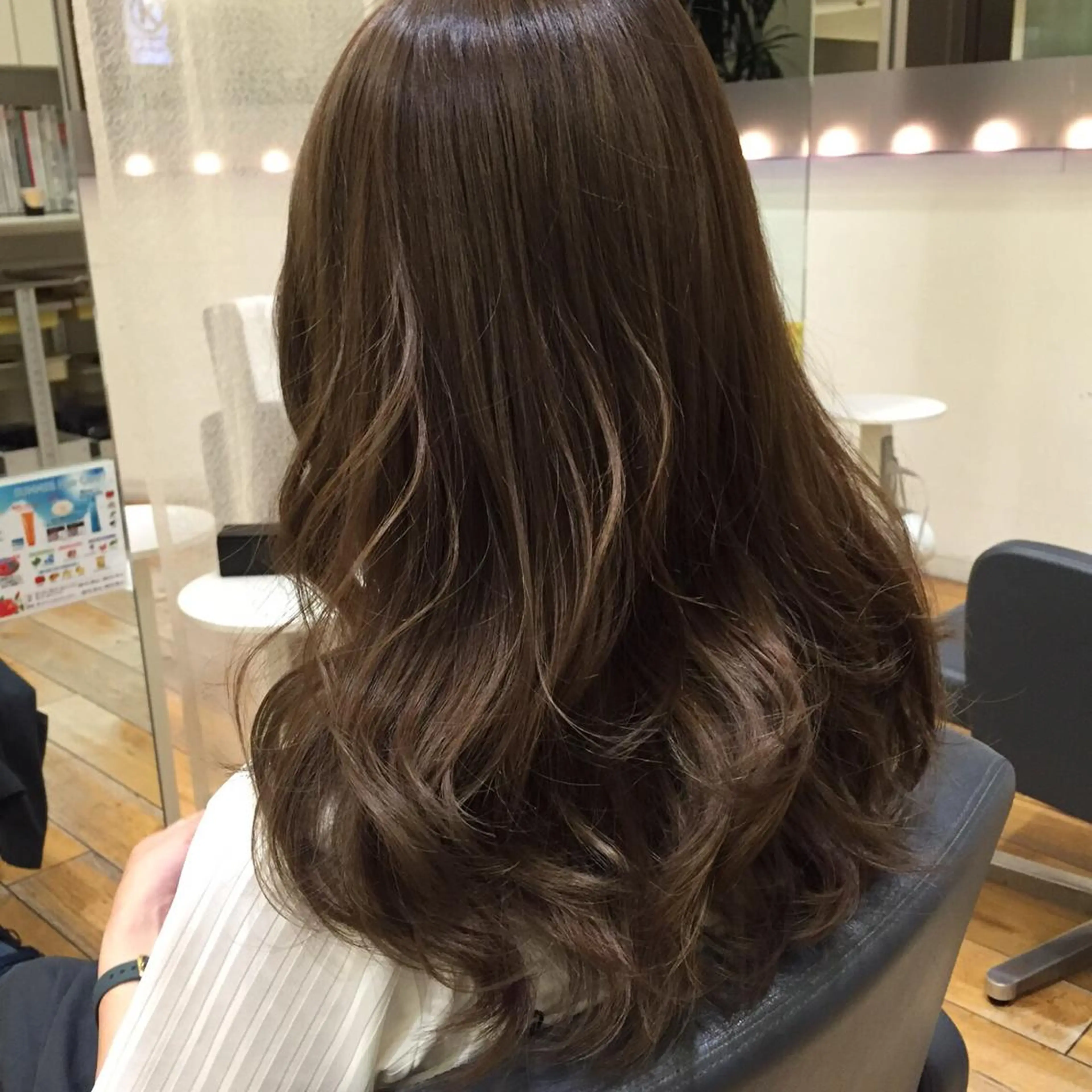 ミディアム セミロング ロング カラー ブルーカラー ブルージュ 透明感カラー ハイライトカラー オレンジ 江上拓郎/ショート /酸性ストレートのヘアスタイル