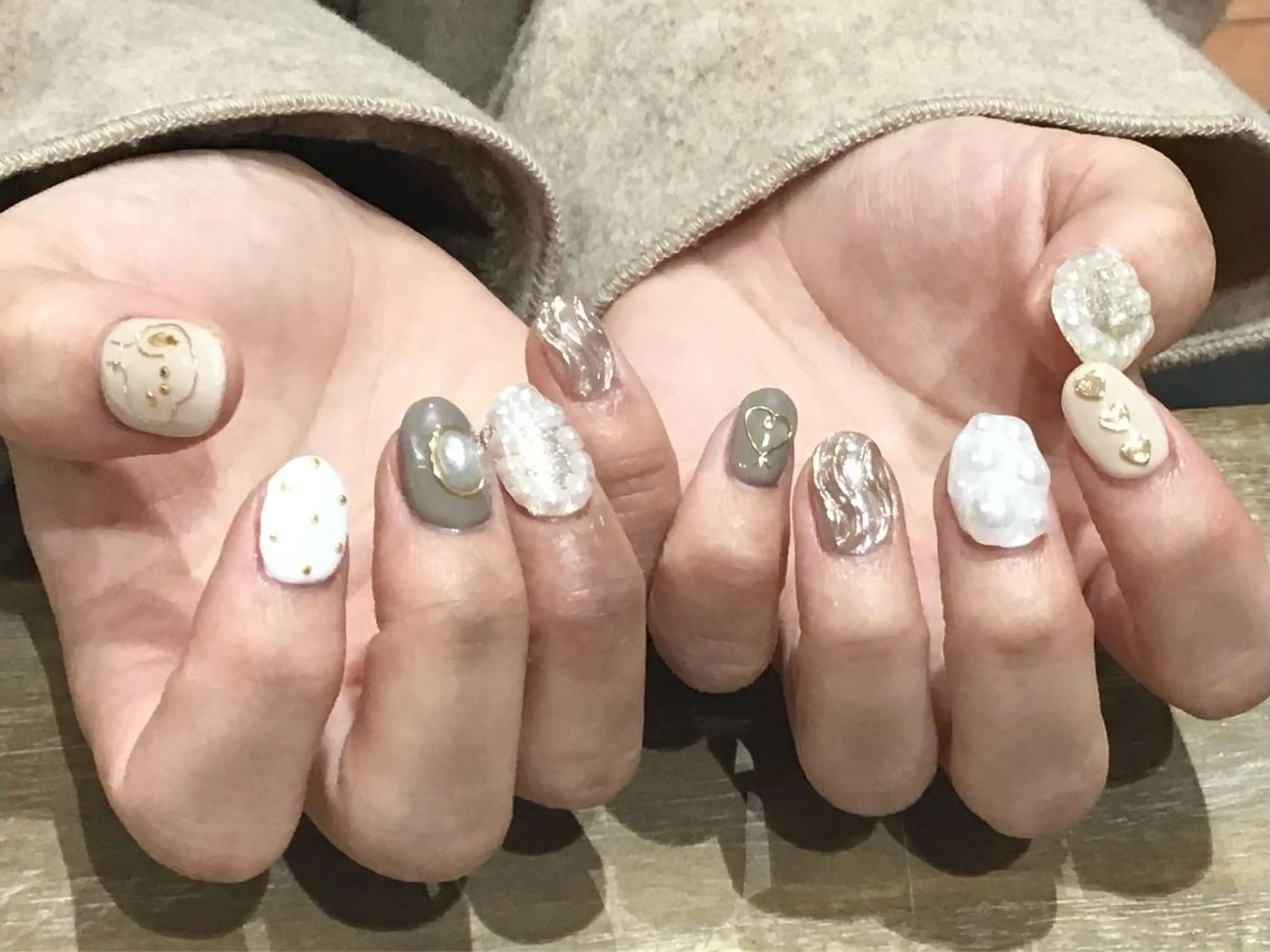 ネイル ハンドネイル Nest 三田のマツエク・マツパデザイン