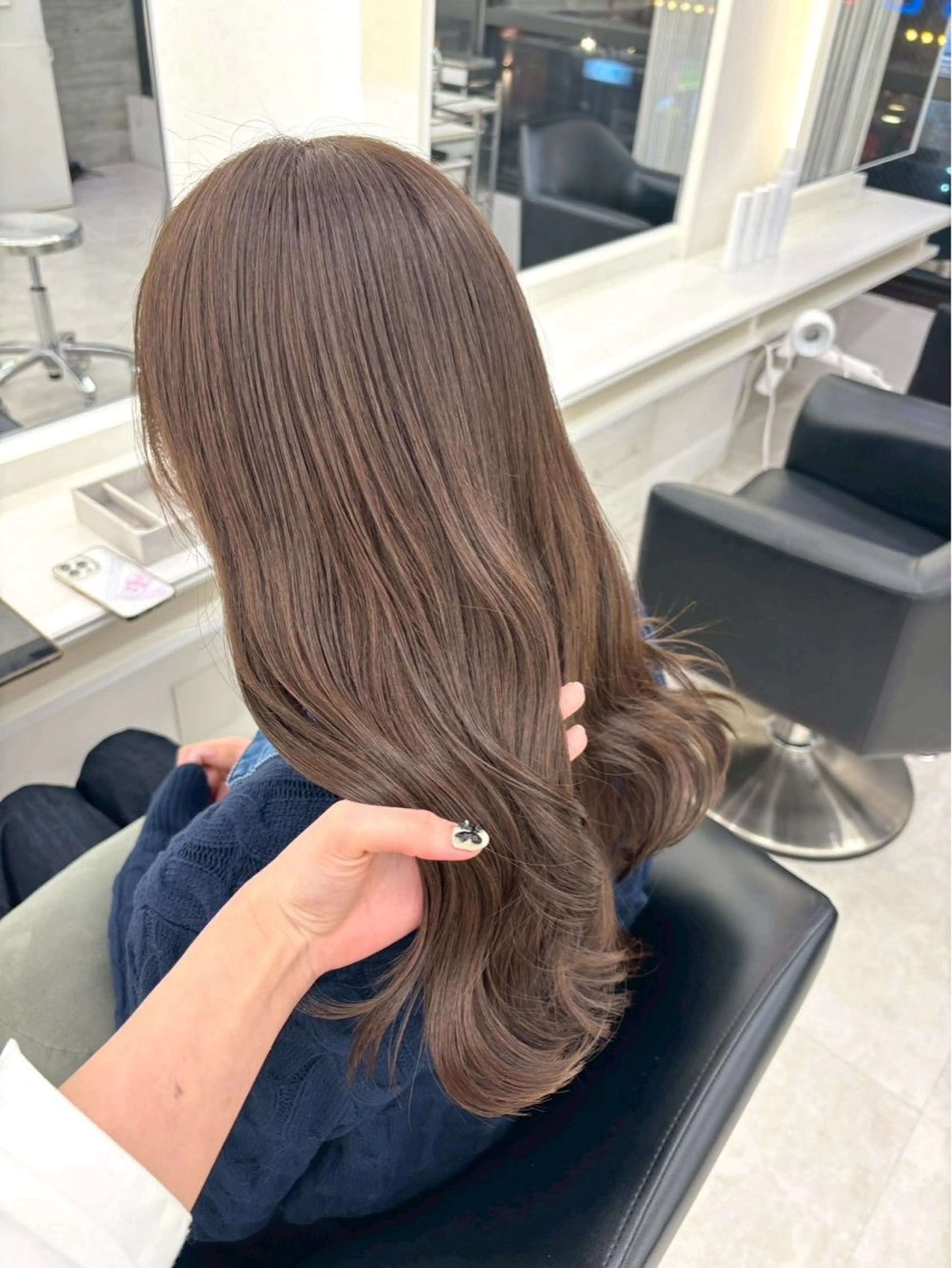 ロング カラー ParveMix 岡本えりかのヘアスタイル