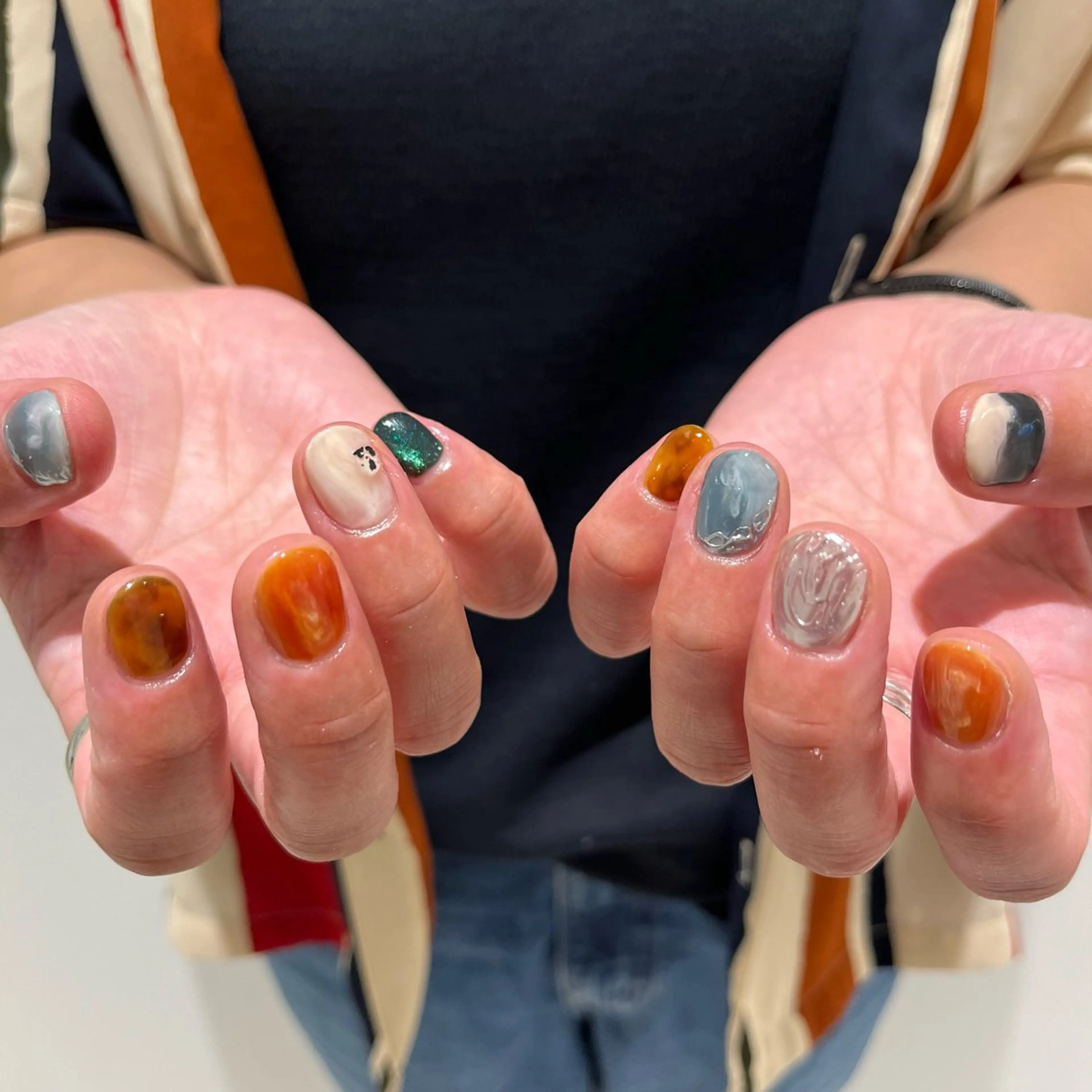 ネイル mano+所属・砂田 はるかのネイルデザイン