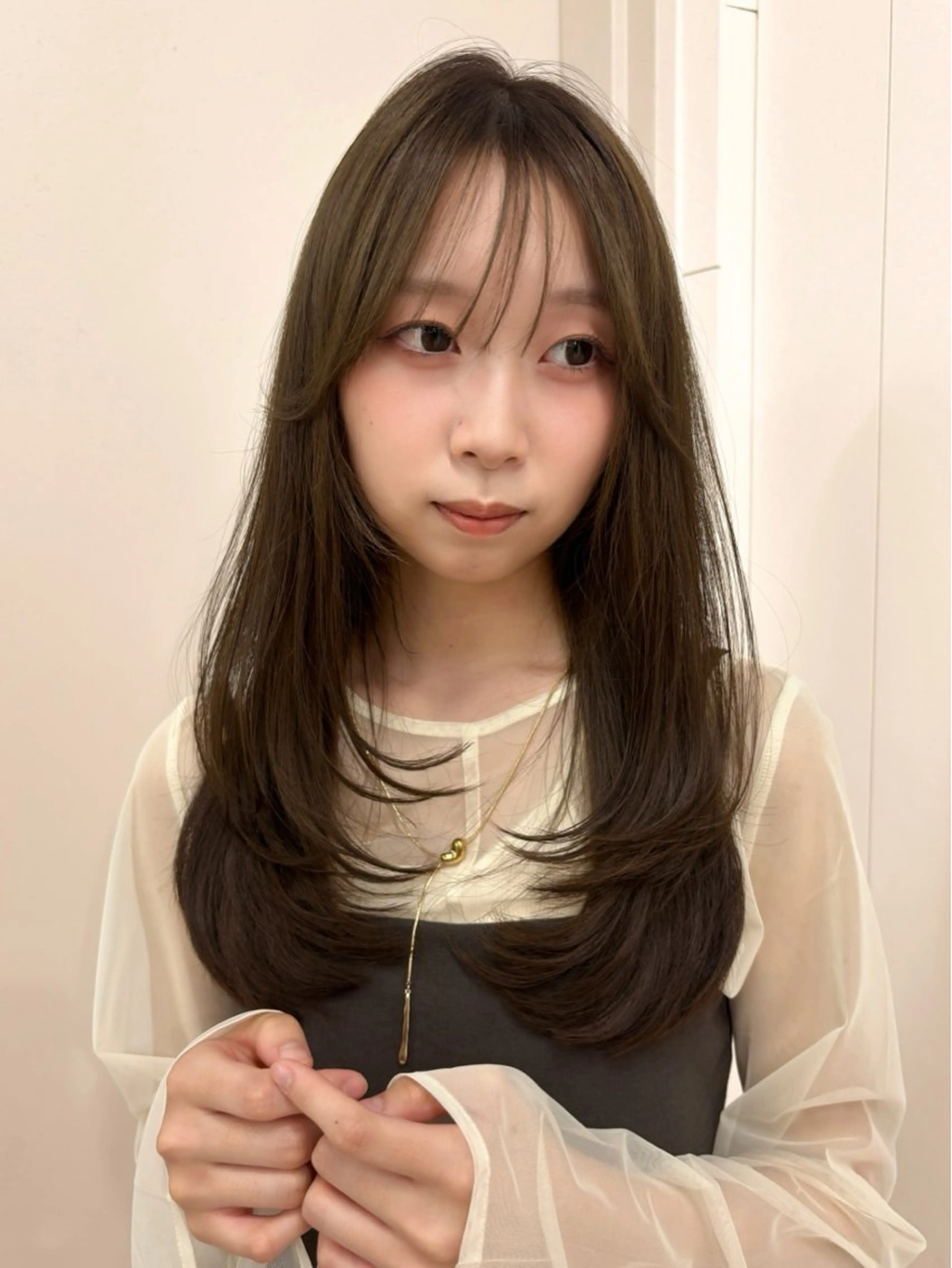 ロング レイヤーカット 🤍yura🤍池袋 レイヤー似合わせのヘアスタイル