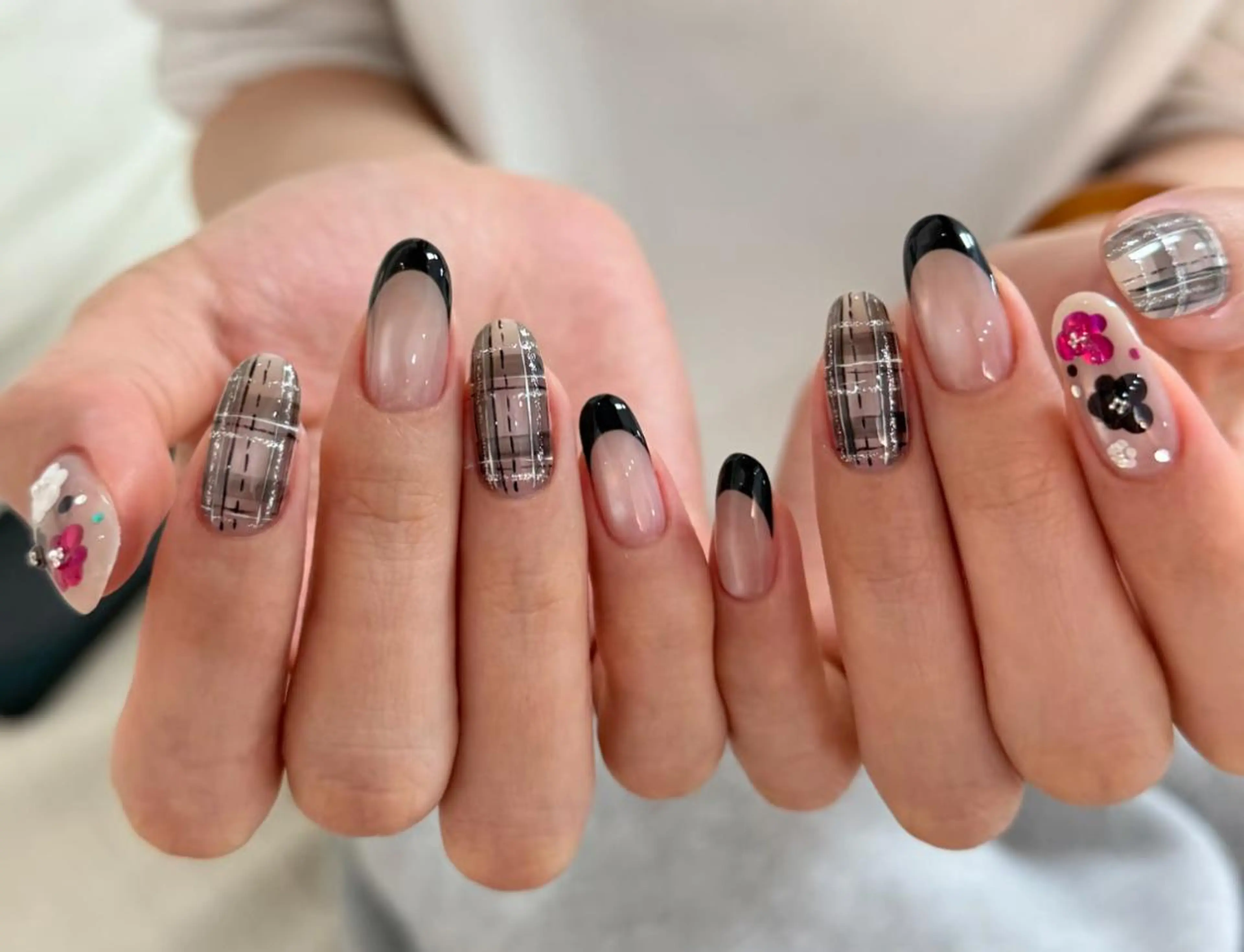 ネイル ハンドネイル ハンドケア 🍑 momo_nailのネイルデザイン