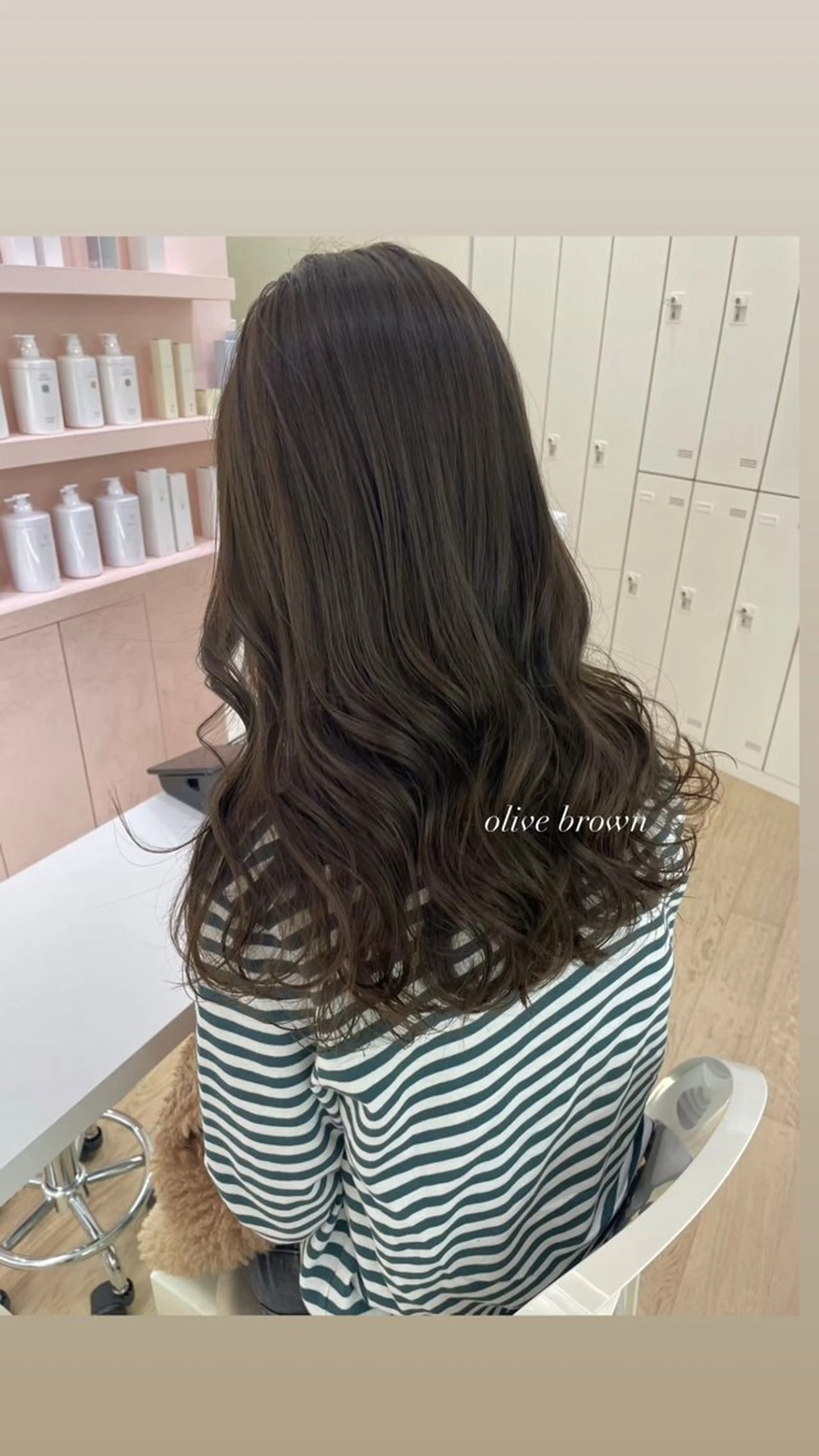 セミロング ヘアカラー ParveMix 宮﨑 梨里のヘアスタイル