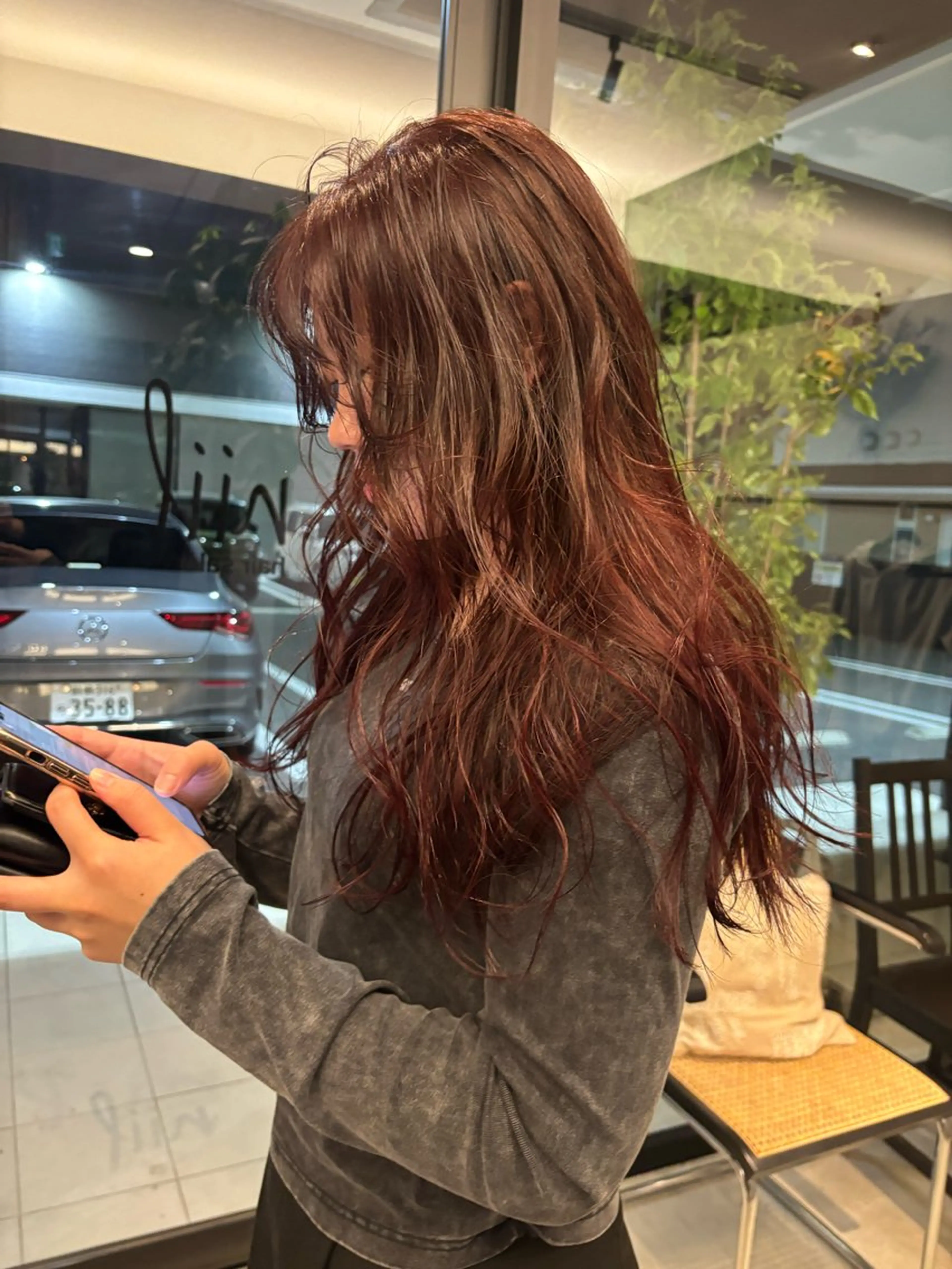 ロング カラー グラデーションカラー レッドカラー ヘアカラー niil所属・miyu /niilのヘアスタイル