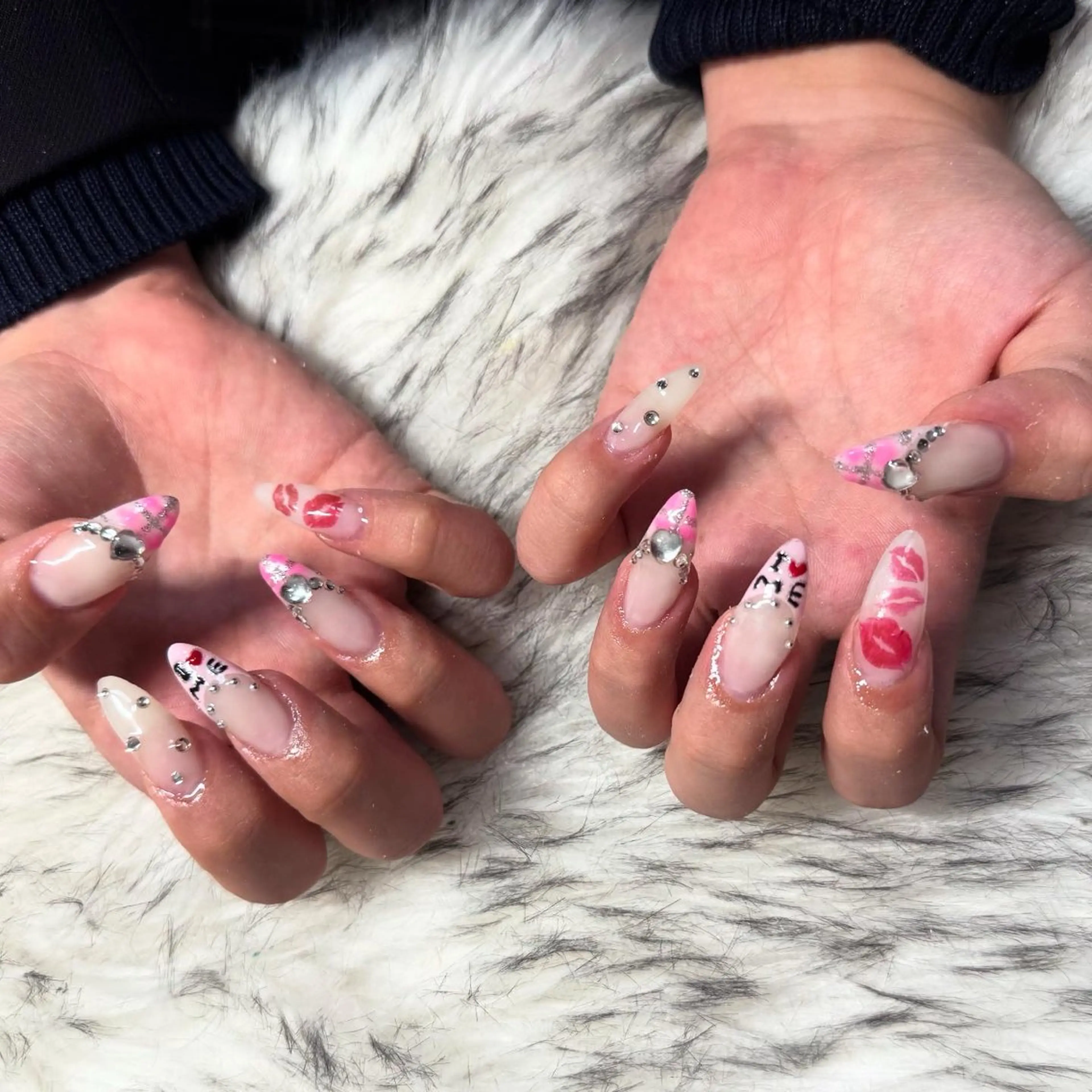 ロング ハンドネイル mao .のネイルデザイン