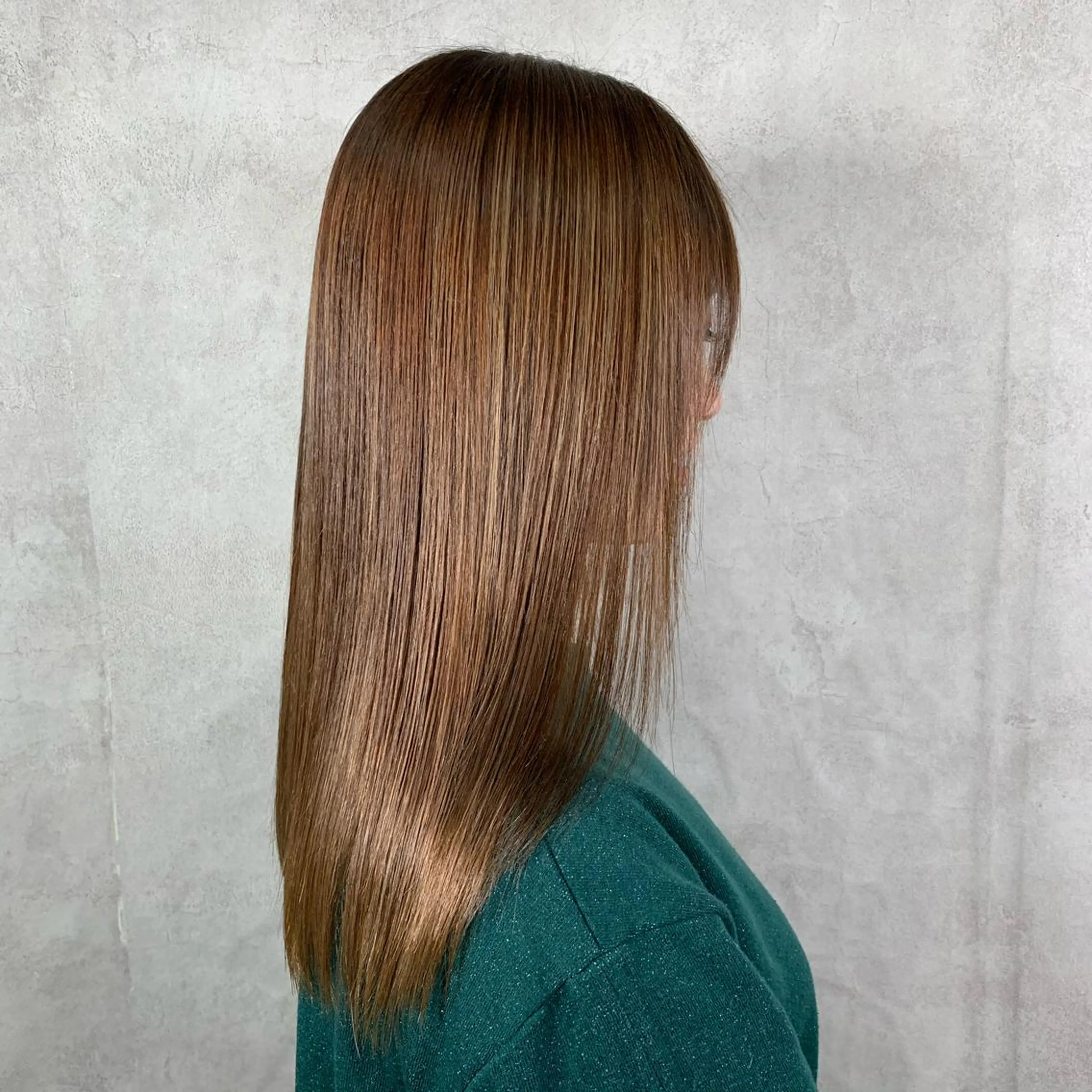 セミロング カラー トリートメント Geniee horie所属・ともや 髪質改善縮毛矯正のヘアスタイル