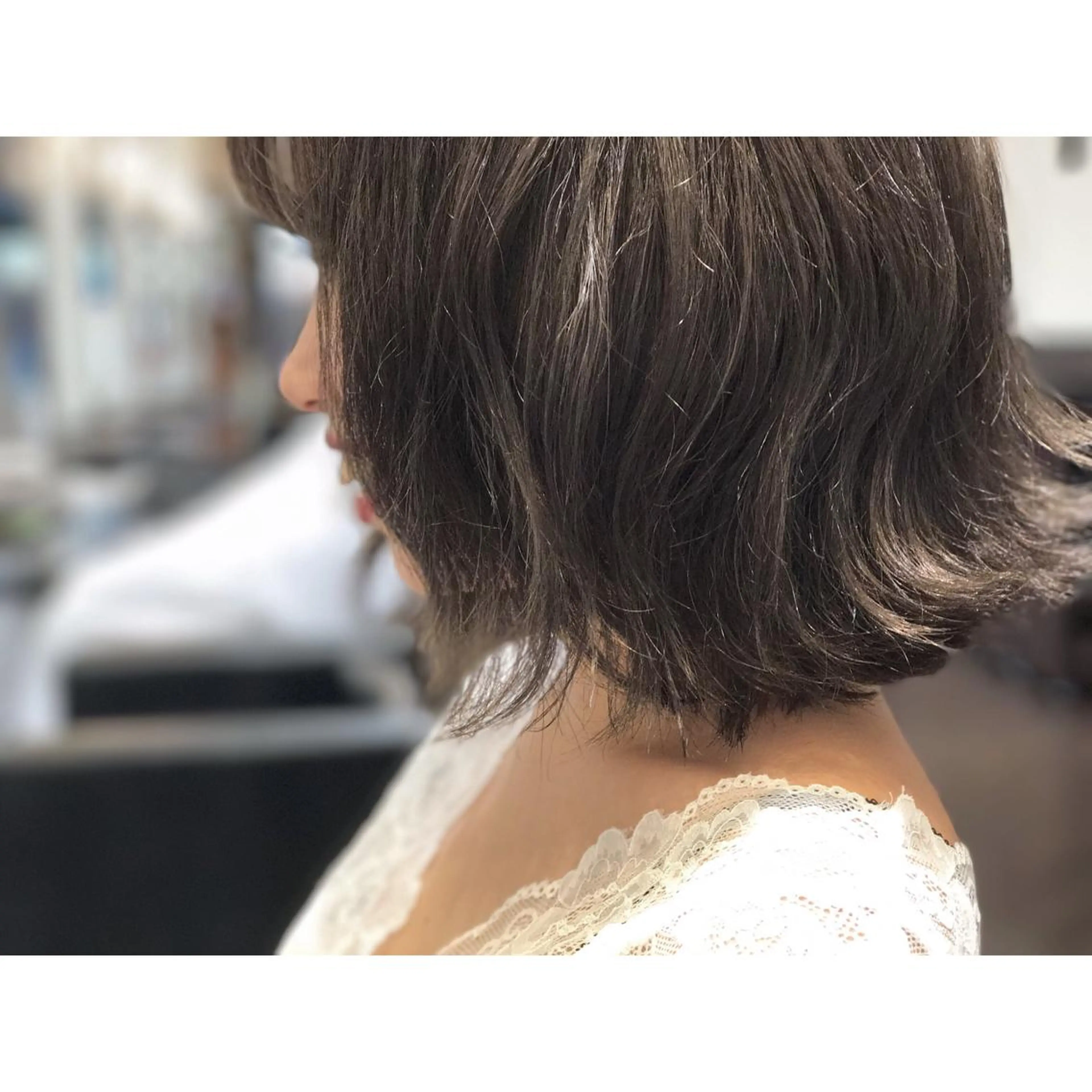 ミディアム 外国人風カラー オーストヘアージジ所属・TAI透明カラー 柔らかい縮毛矯正のヘアスタイル
