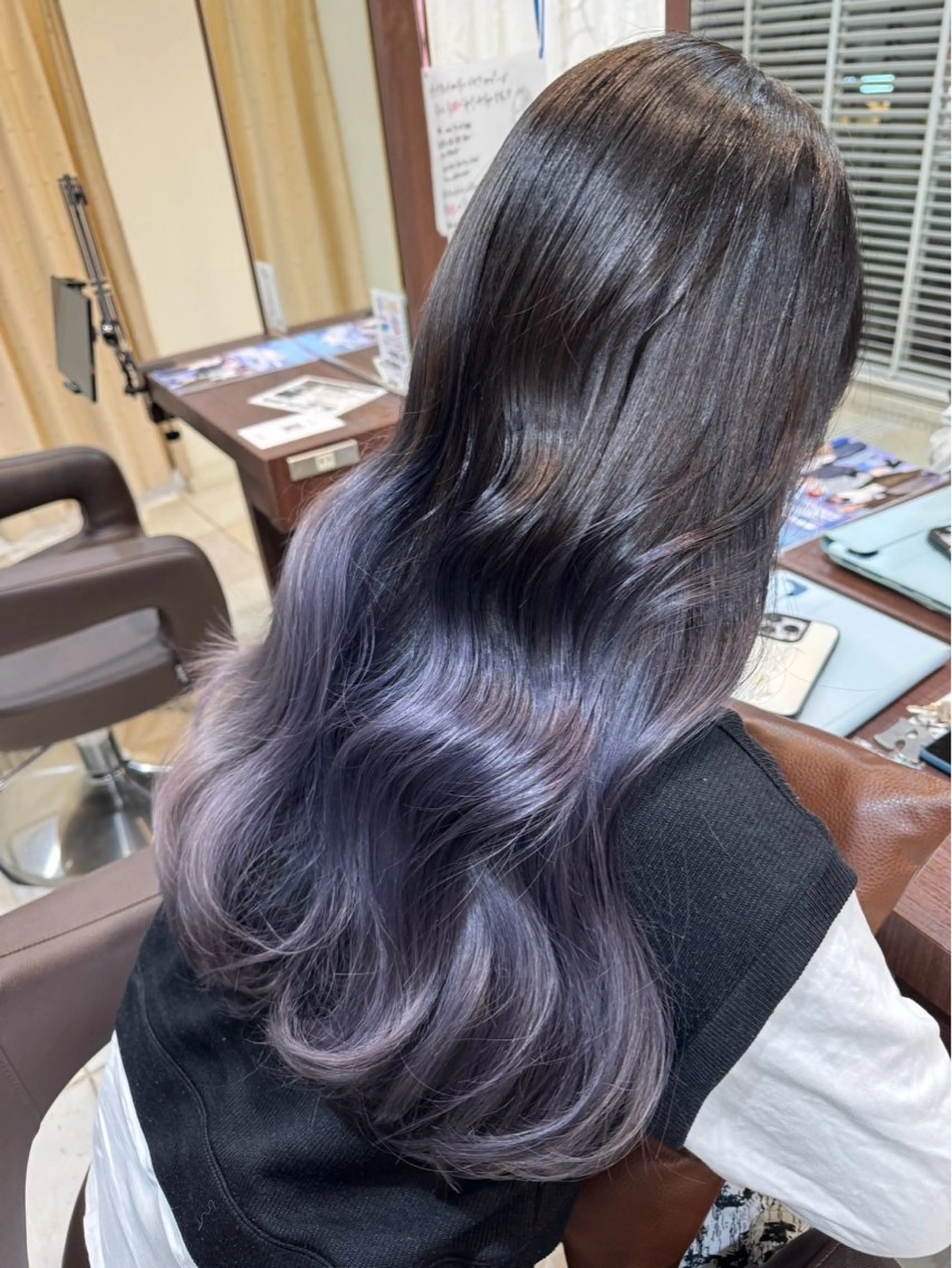 カラー 飯田 朱理のヘアスタイル