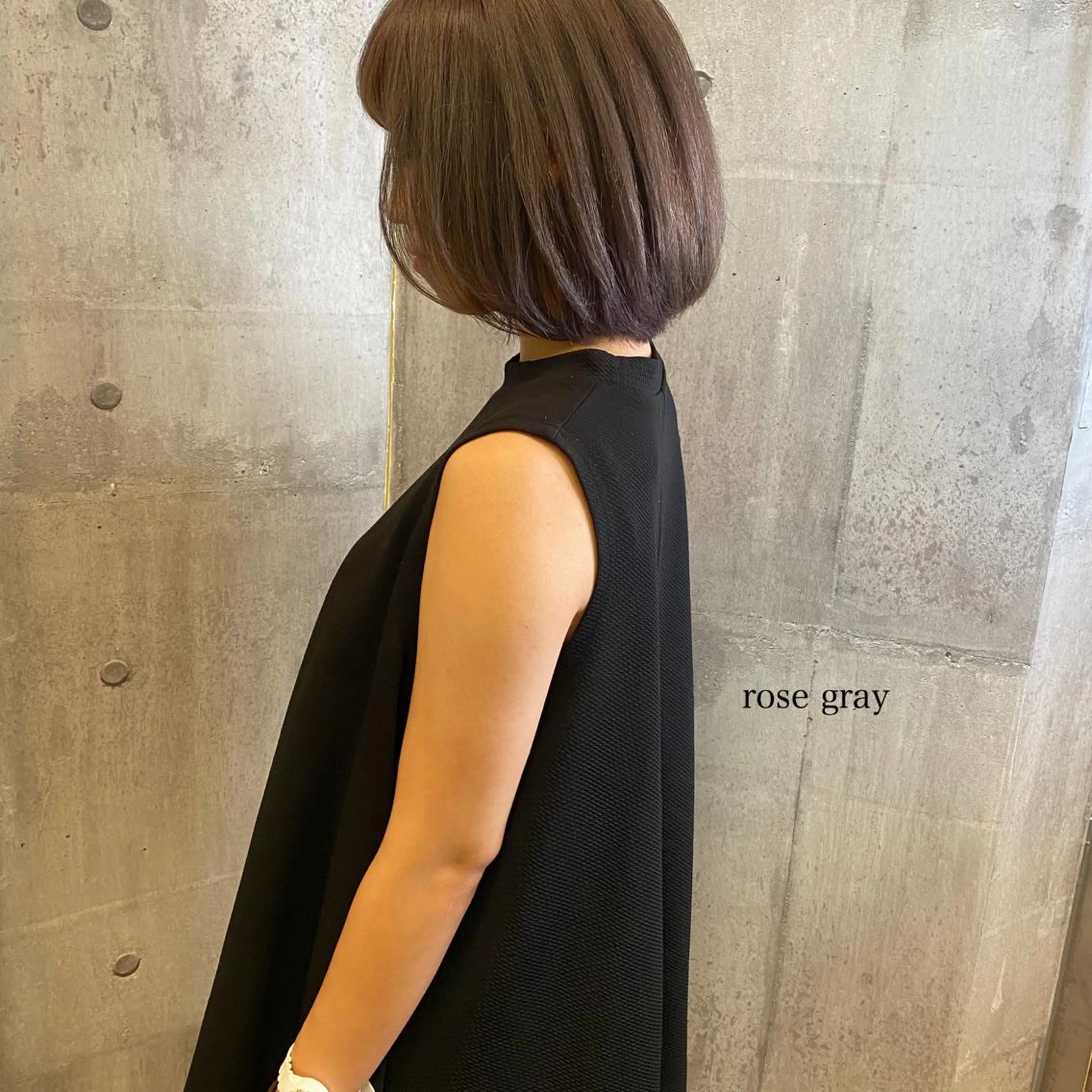 ショート カラー ローズカラー カット ヘアカラー トリートメント 髪質改善ｶﾗｰ ｹｱﾌﾞﾘｰﾁ/ﾀﾑのヘアスタイル