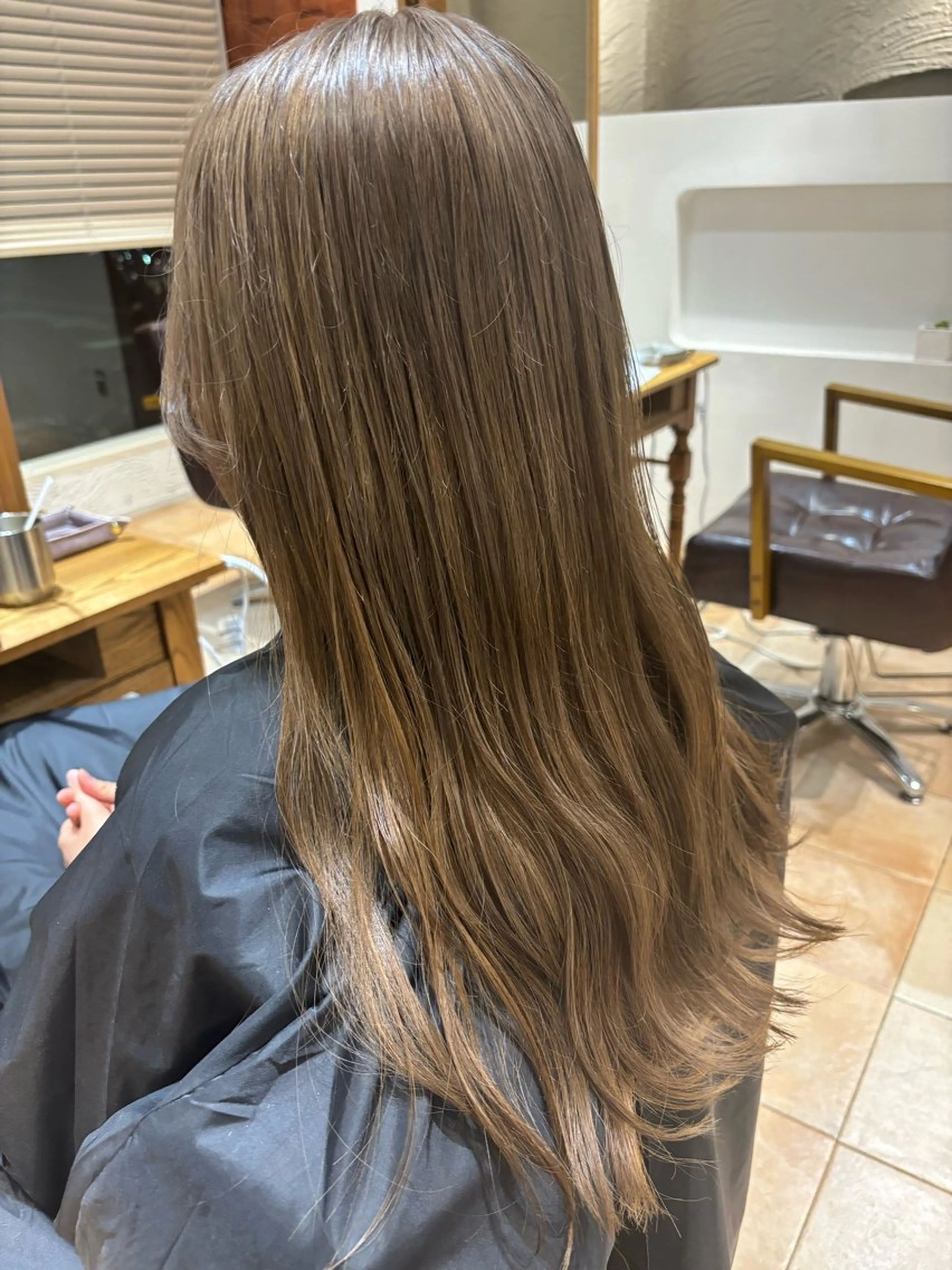 ロング カラー ダブルカラー グレージュ ミルクティーグレージュ ヘアカラー 🌈透明感カラー🌈 🌟吉田祐介🌟のヘアスタイル