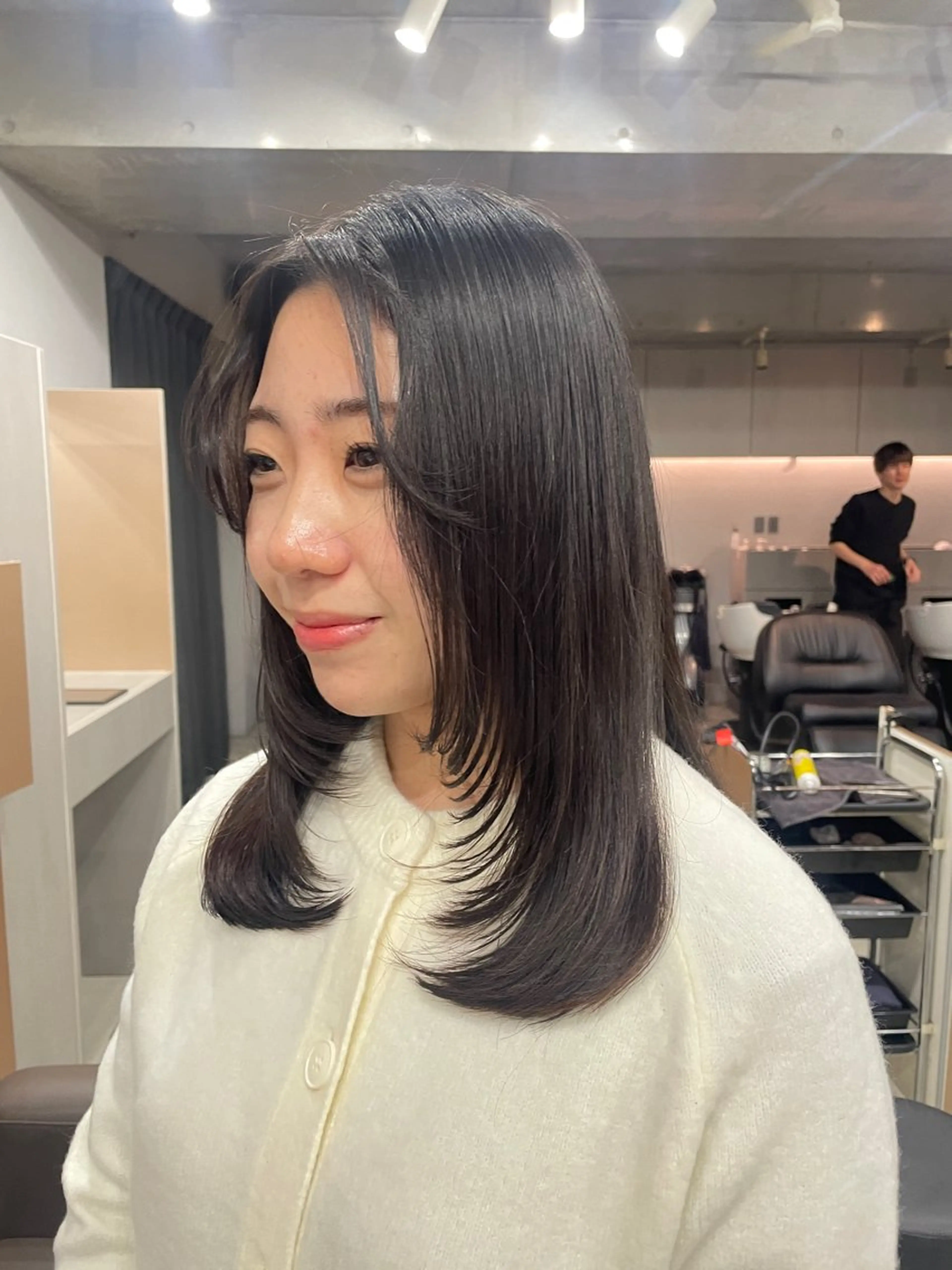 ミディアム カラー カット ヘアカラー トリートメント 表参道/髪質改善・ 透明感 colorのヘアスタイル