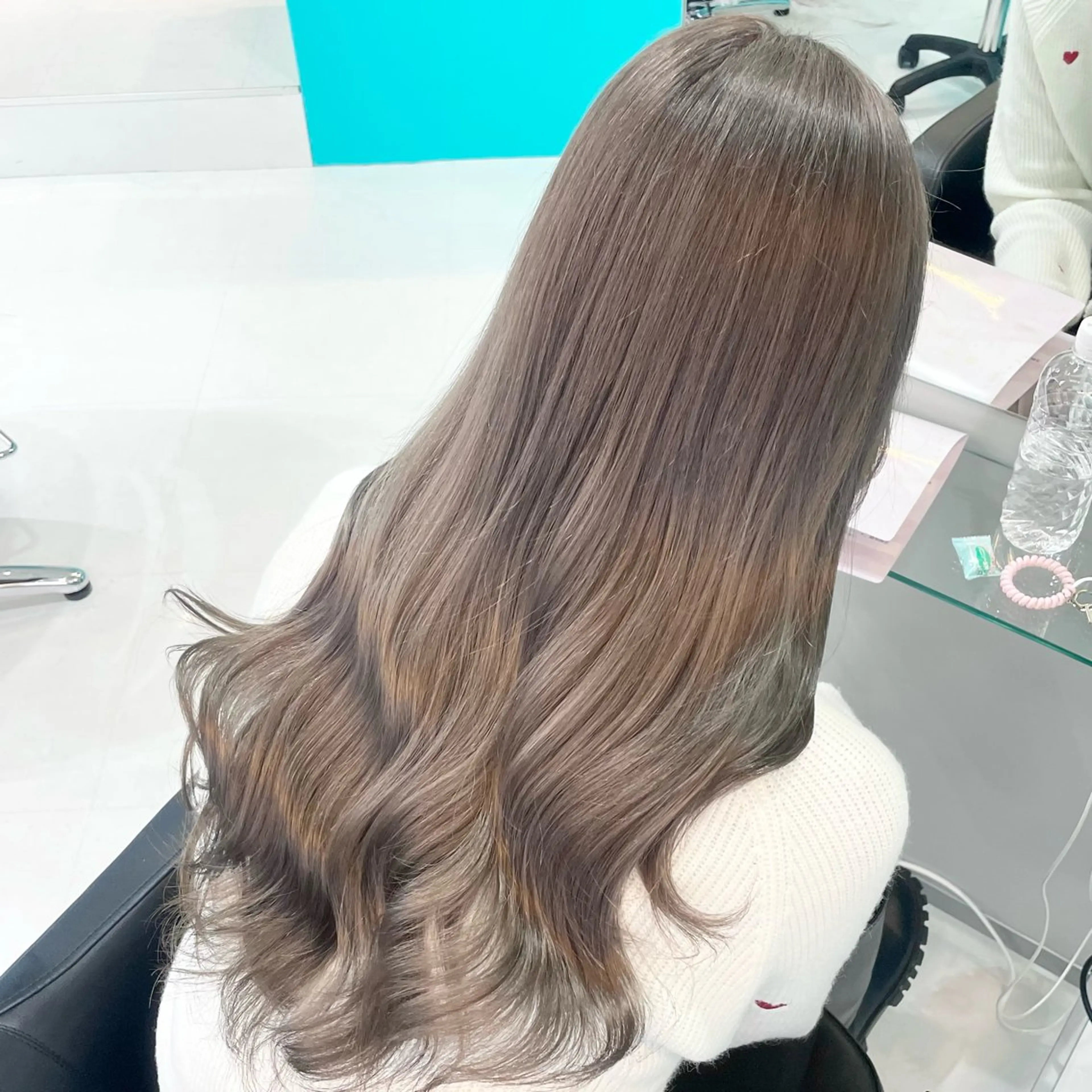 ロング カラー 艶/透明感 🫧カラーのヘアスタイル