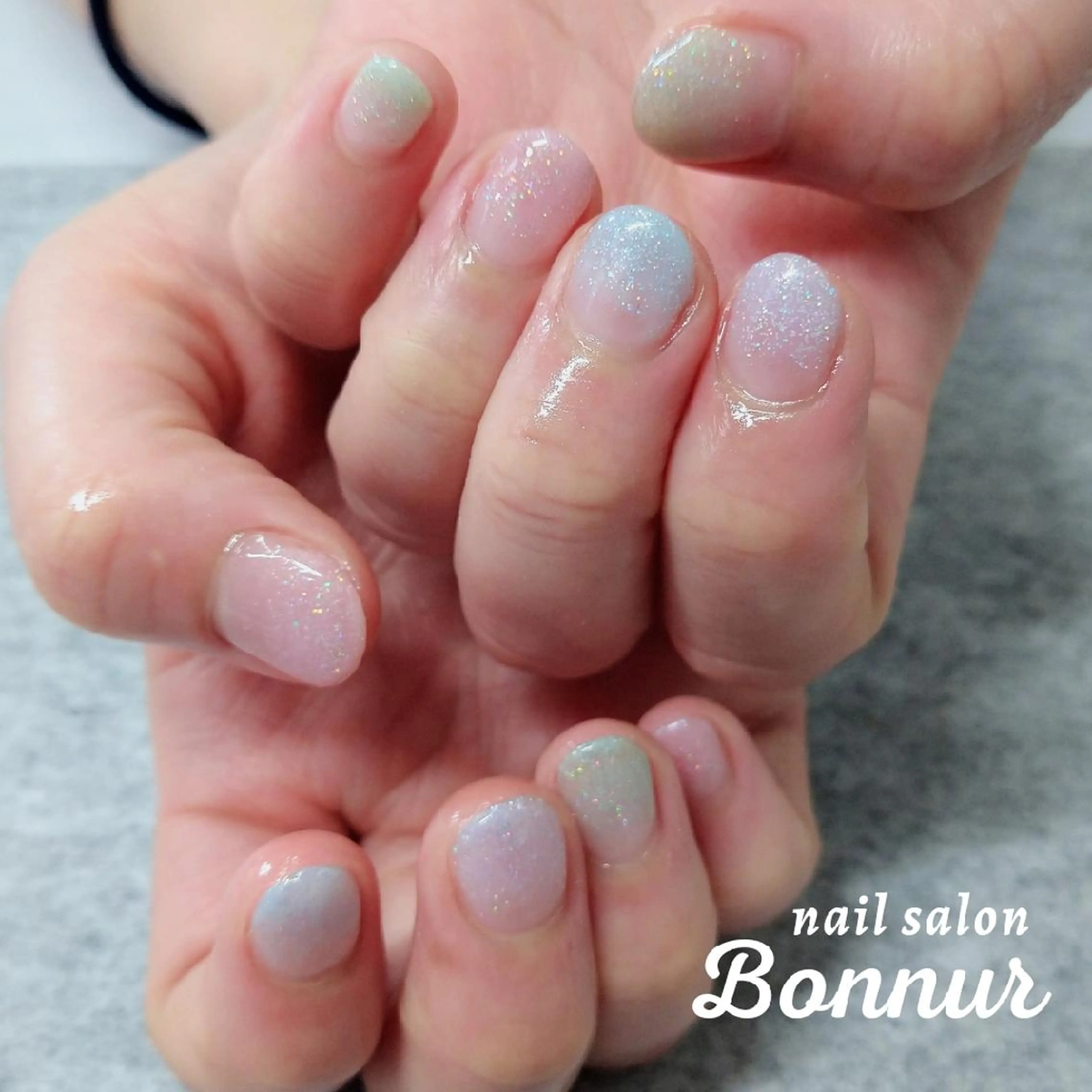 ネイル グラデーション RuHE （BB nail)のネイルデザイン