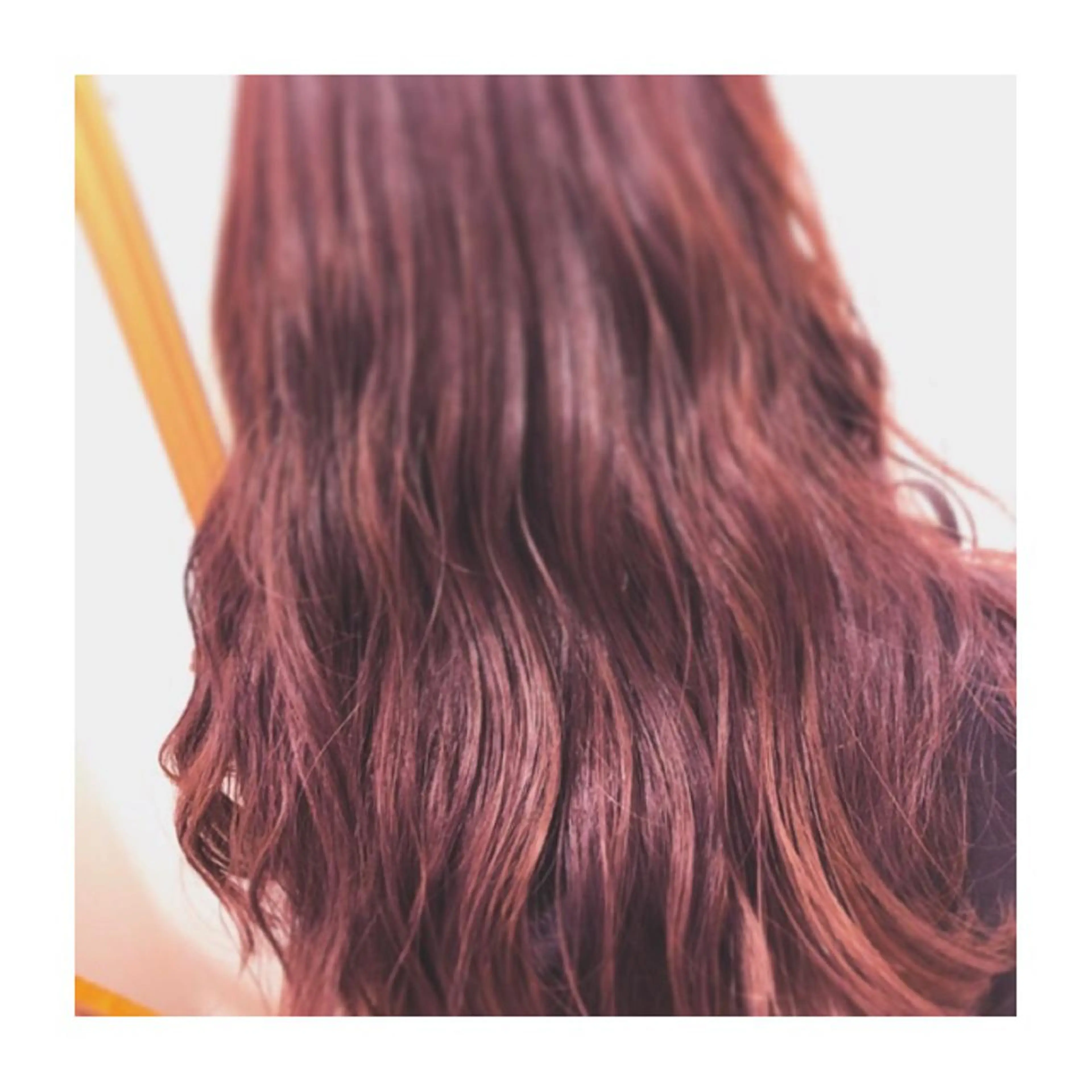 セミロング カラー ピンクカラー 小國 綾かのヘアスタイル