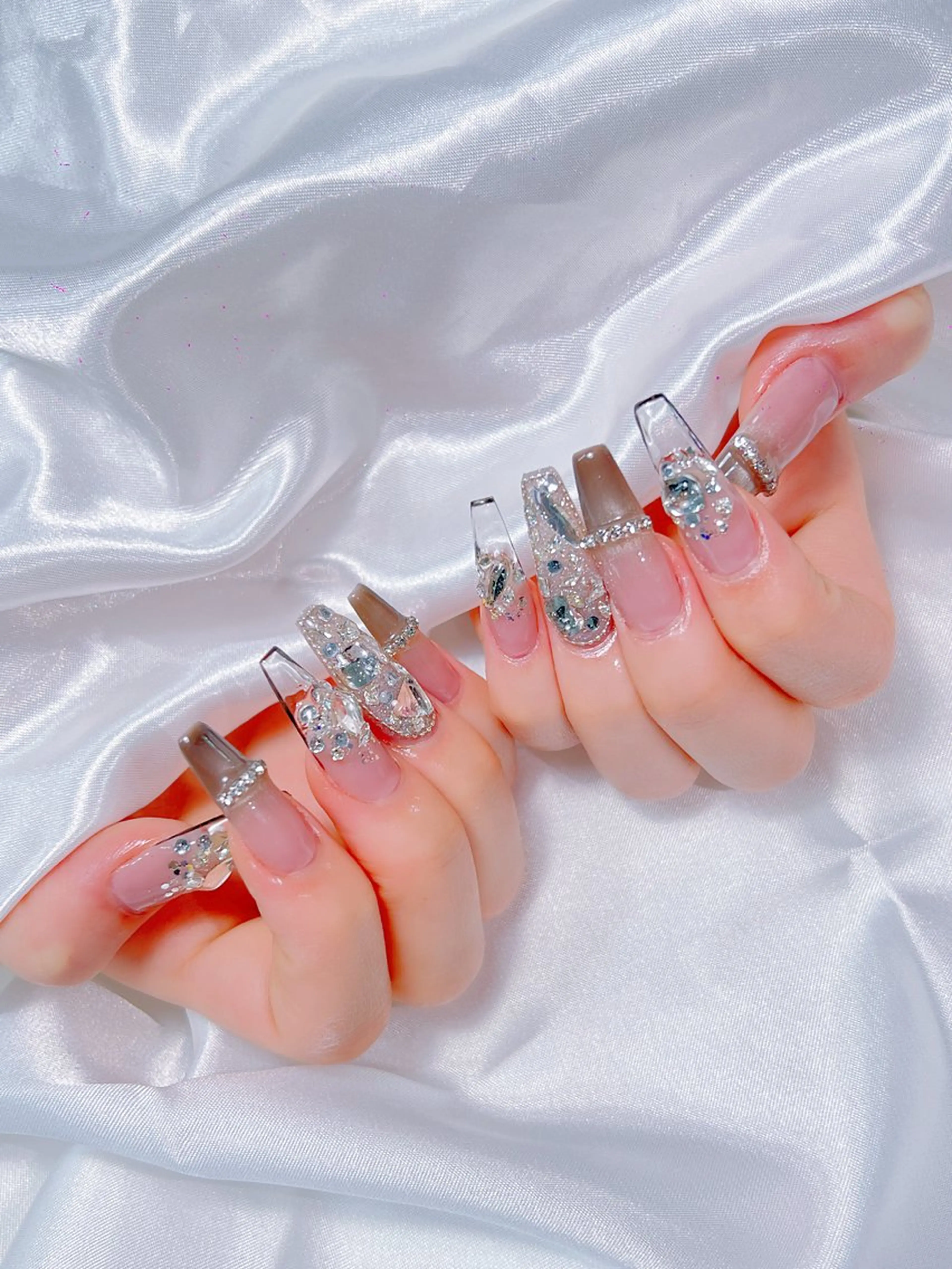 ネイル LEELA NAIL STUDIO所属・LEELA NAIL STUDIOのネイルデザイン
