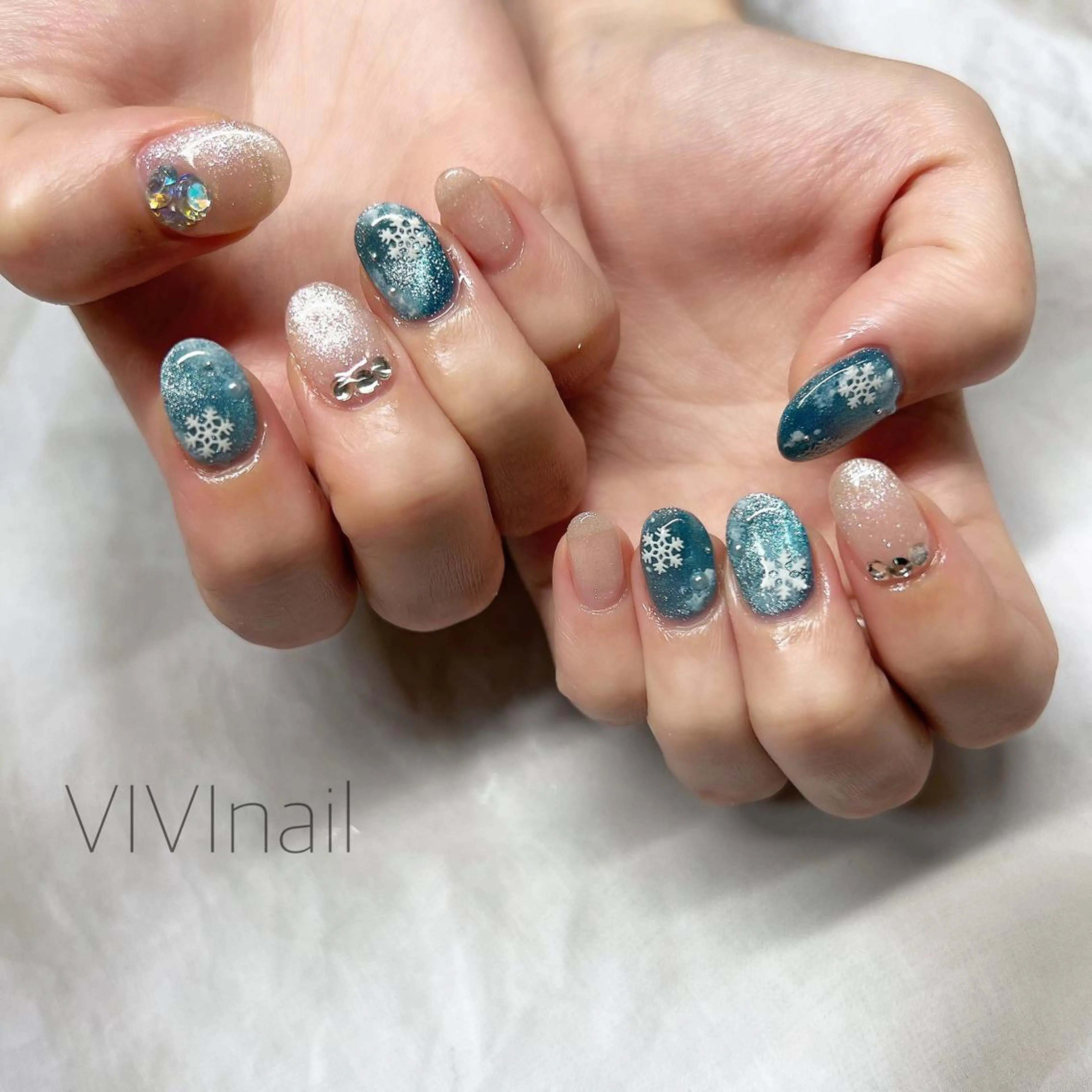 ネイル ラメ(グリッター) 冬ネイル ハンドネイル vivi nailのネイルデザイン