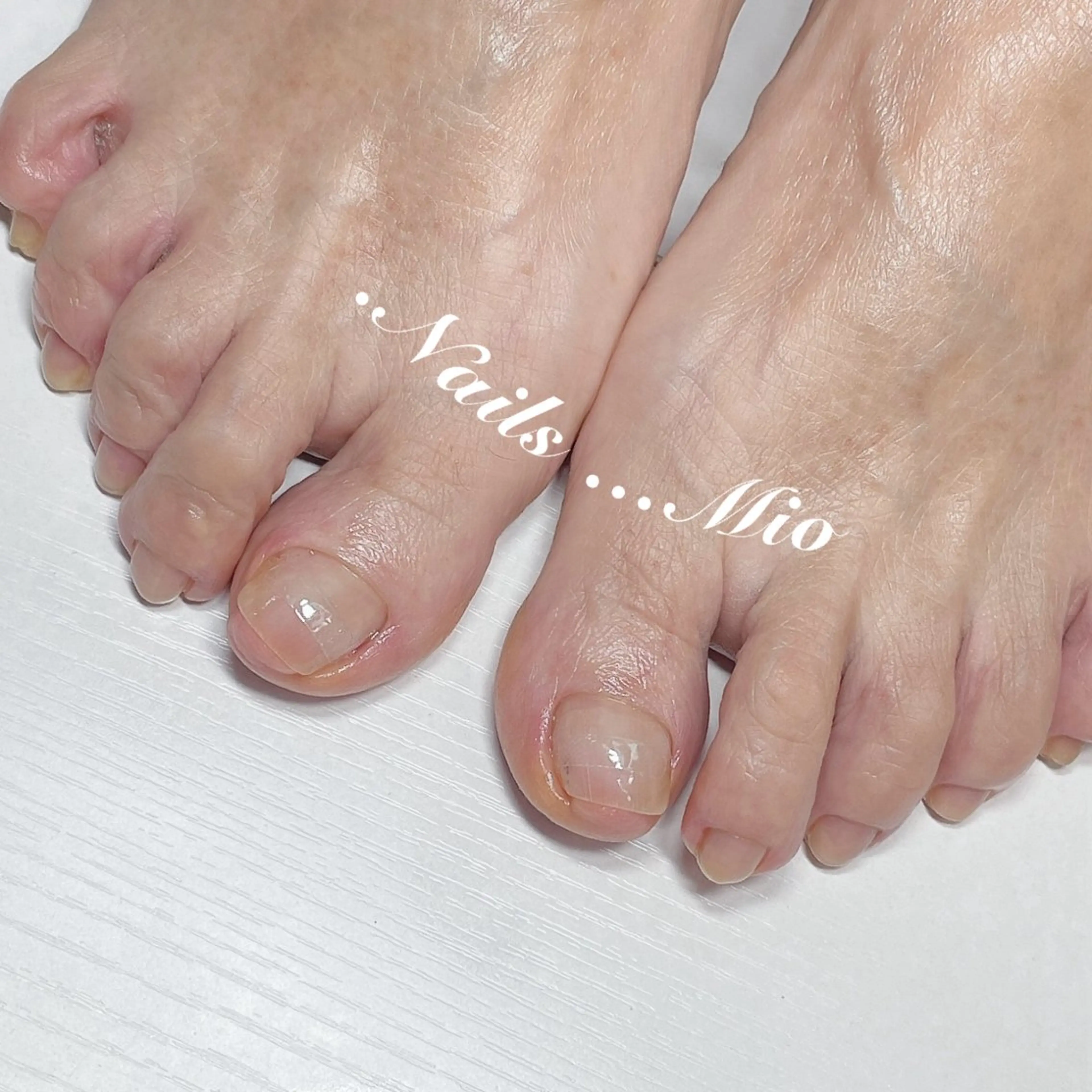 ネイル フットネイル フットネイル .Nails Mio 赤羽西ネイルサロンのネイルデザイン