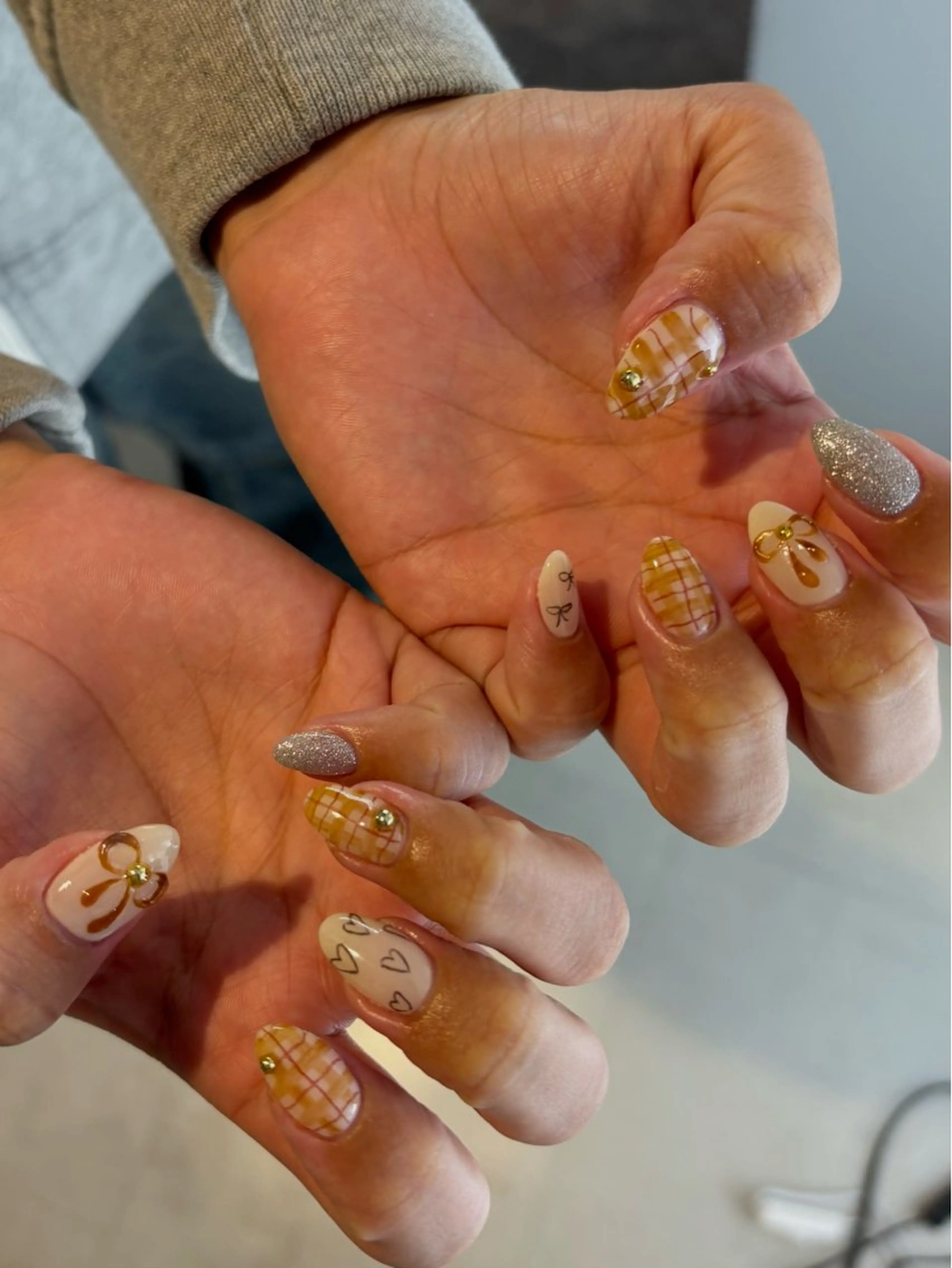 ネイル 持ち込み 永田 明茜のネイルデザイン