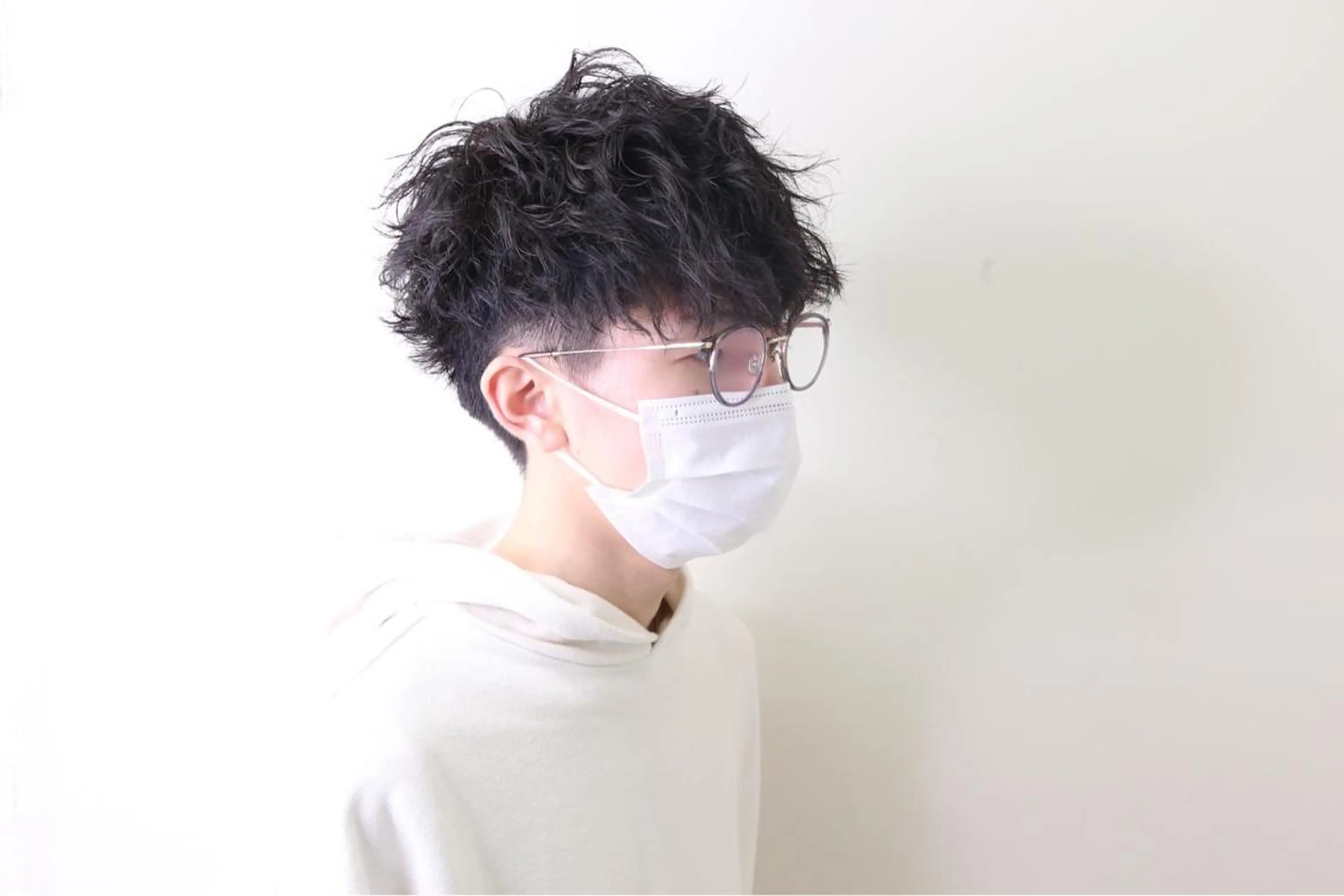 ショート パーマ メンズ 波巻きパーマ パーマ HAIRSILVA徳間店所属・石倉 真のヘアスタイル