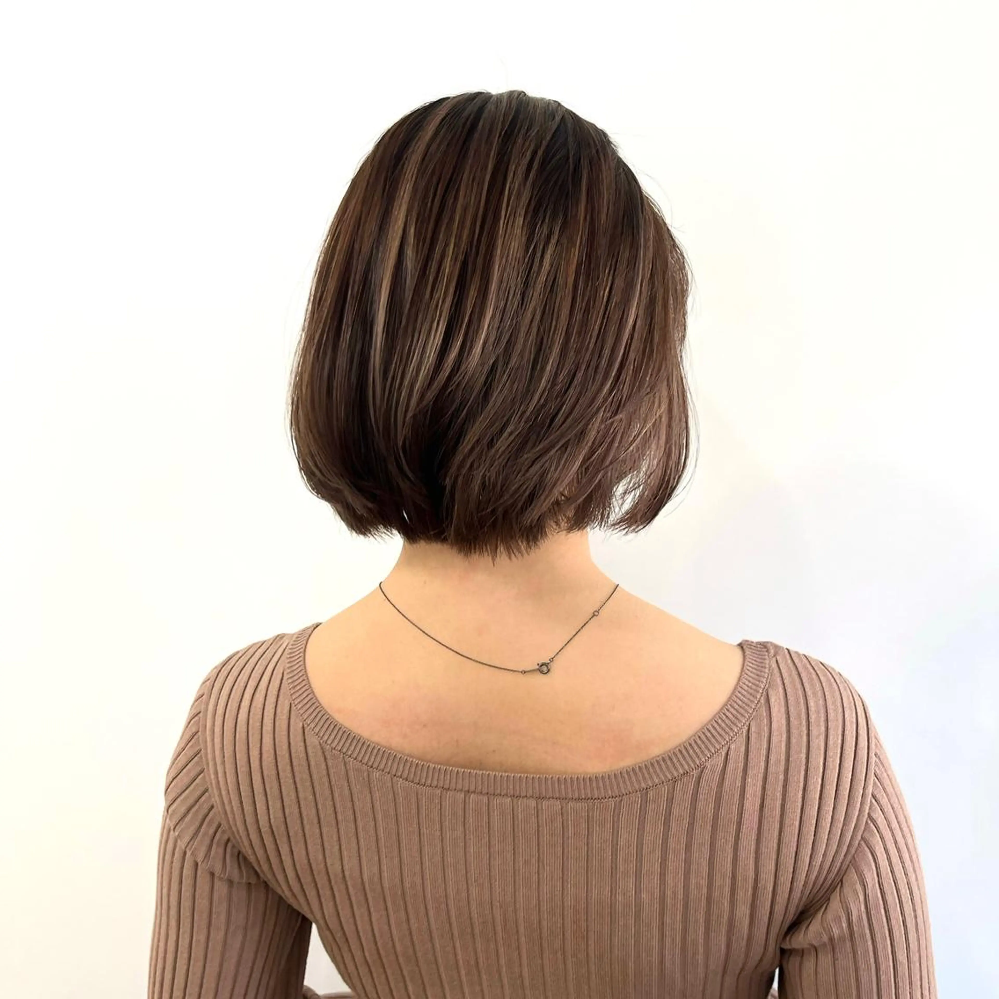 ショート カラー ベージュカラー ブリーチ ダブルカラー ハイライトカラー ハイライト HIROKO / 透明感暖色カラー🎀のヘアスタイル