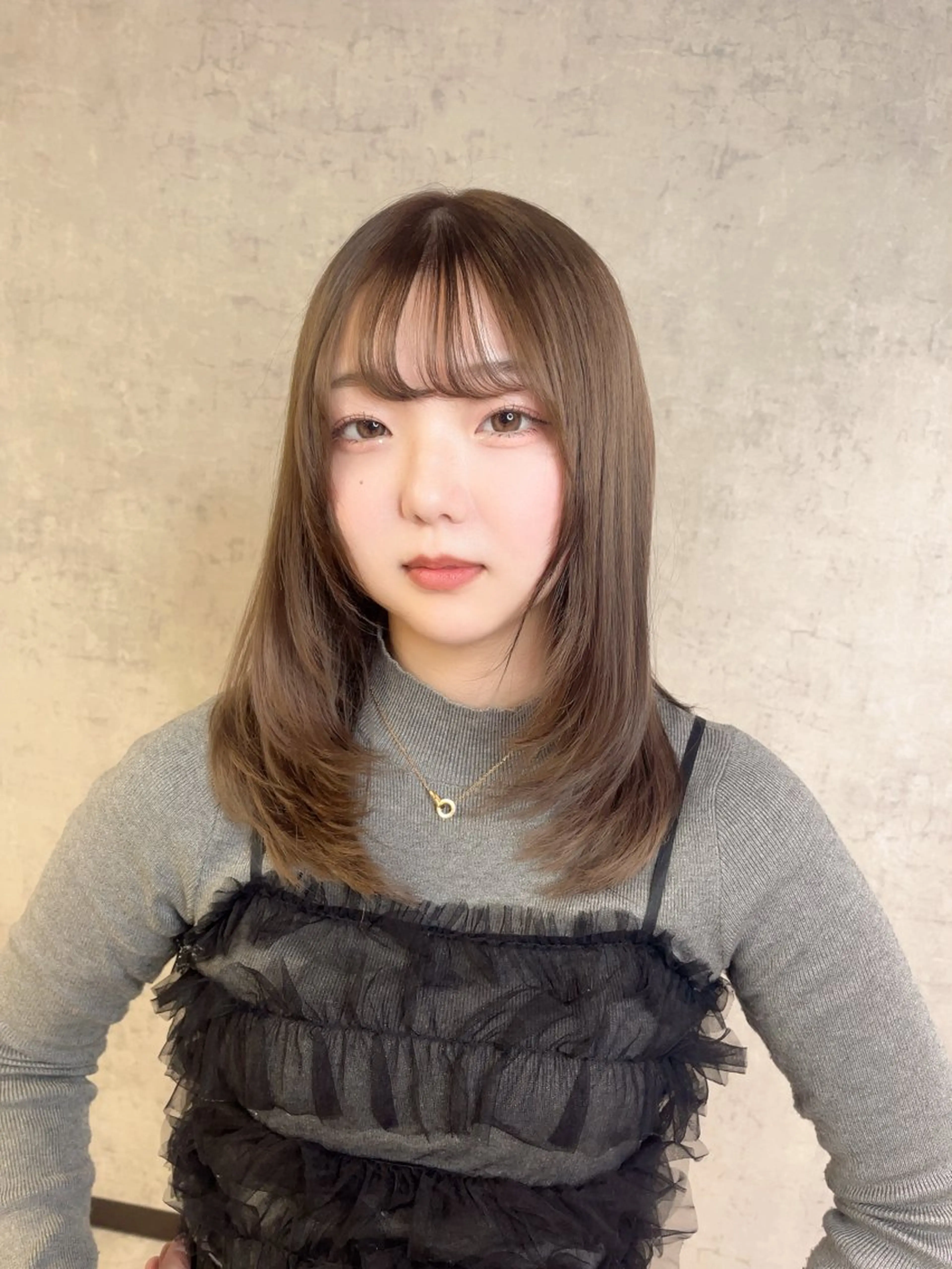 ミディアム カット ヘアカラー KAEDE🎀 ジャニオタ美容師のヘアスタイル