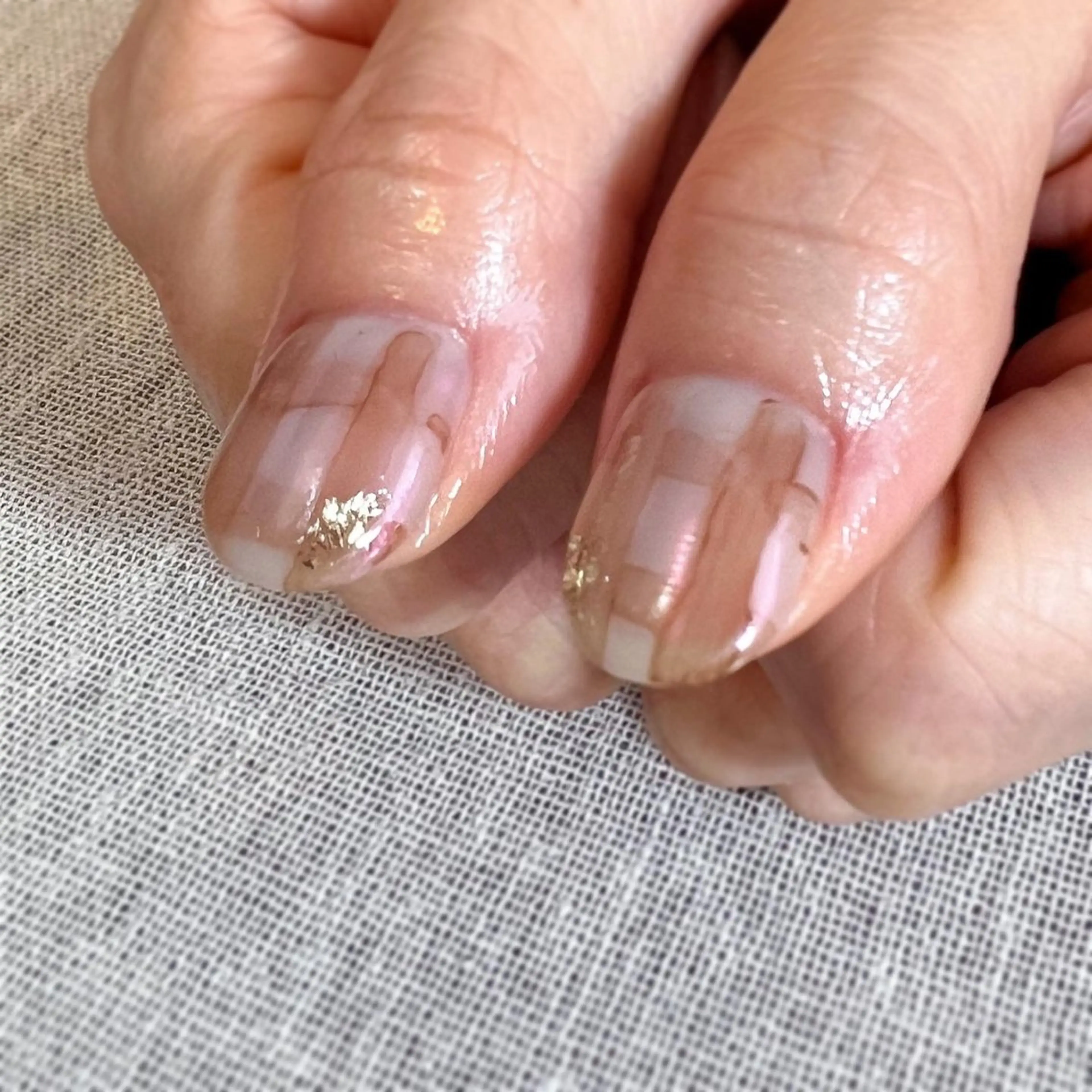 ネイル オーロラネイル ブラウン ミラーネイル ニュアンスネイル ピンク フットネイル pointillé .ayaのネイルデザイン