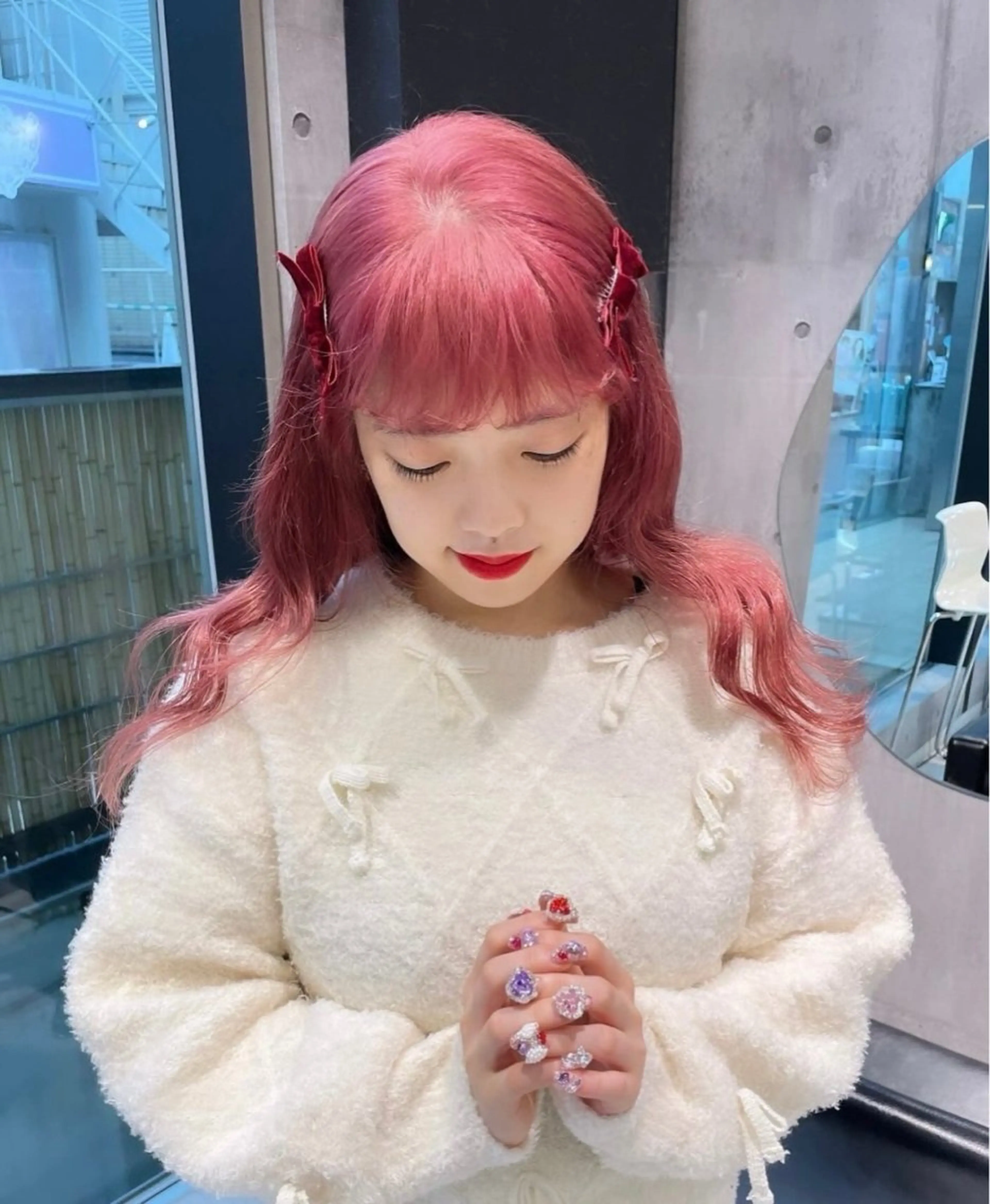 ロング カラー ブリーチ ケアブリーチ ダブルカラー ハイトーンカラー カット ヘアカラー トリートメント ヘアセット メンズウルフ🐺♡ ピンク♡ヘアメ🎀のヘアスタイル