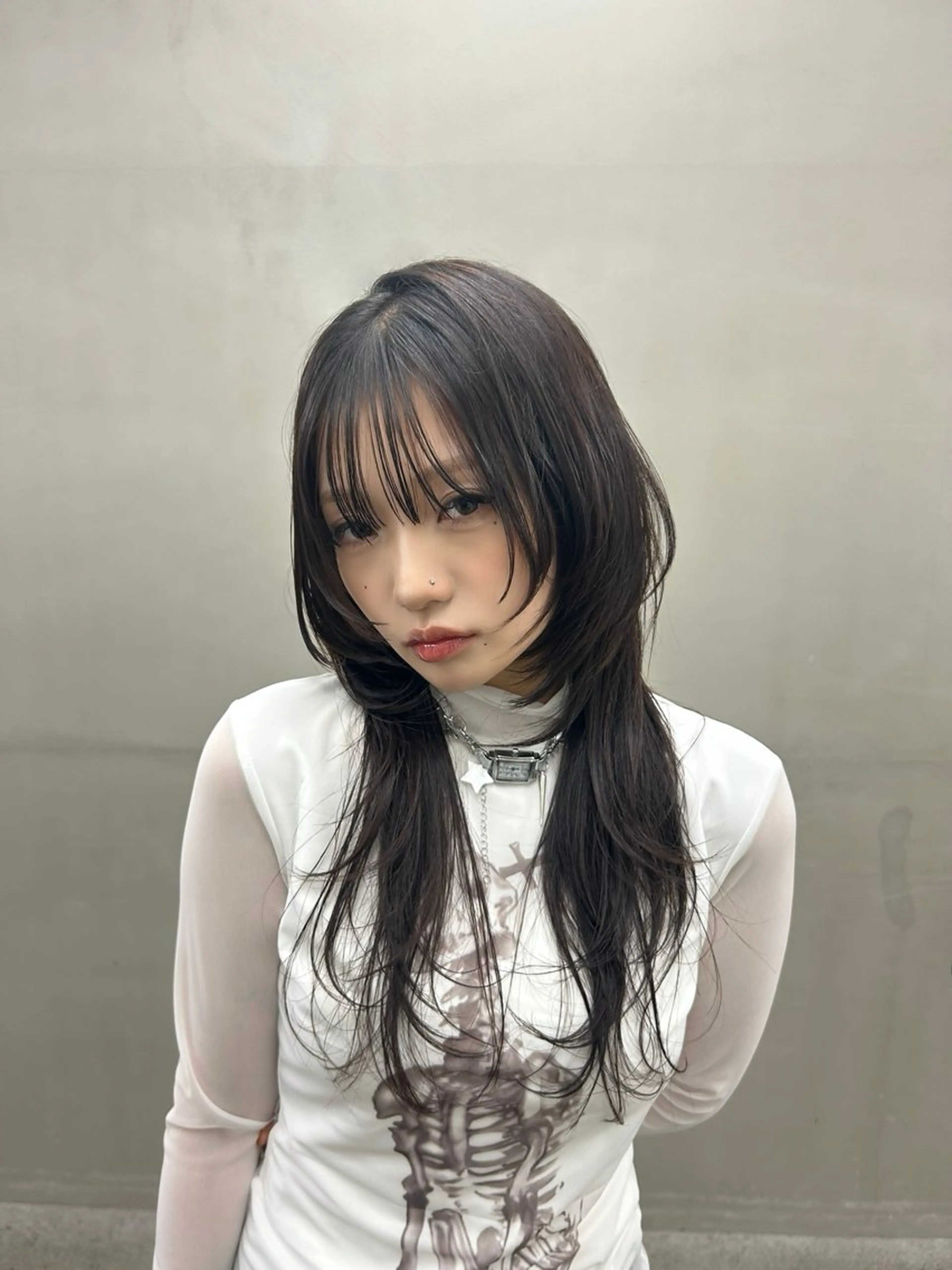ミディアム カラー カット ヘアカラー トリートメント 浅倉艶🐈‍⬛ /ウルフ/レイヤーのヘアスタイル