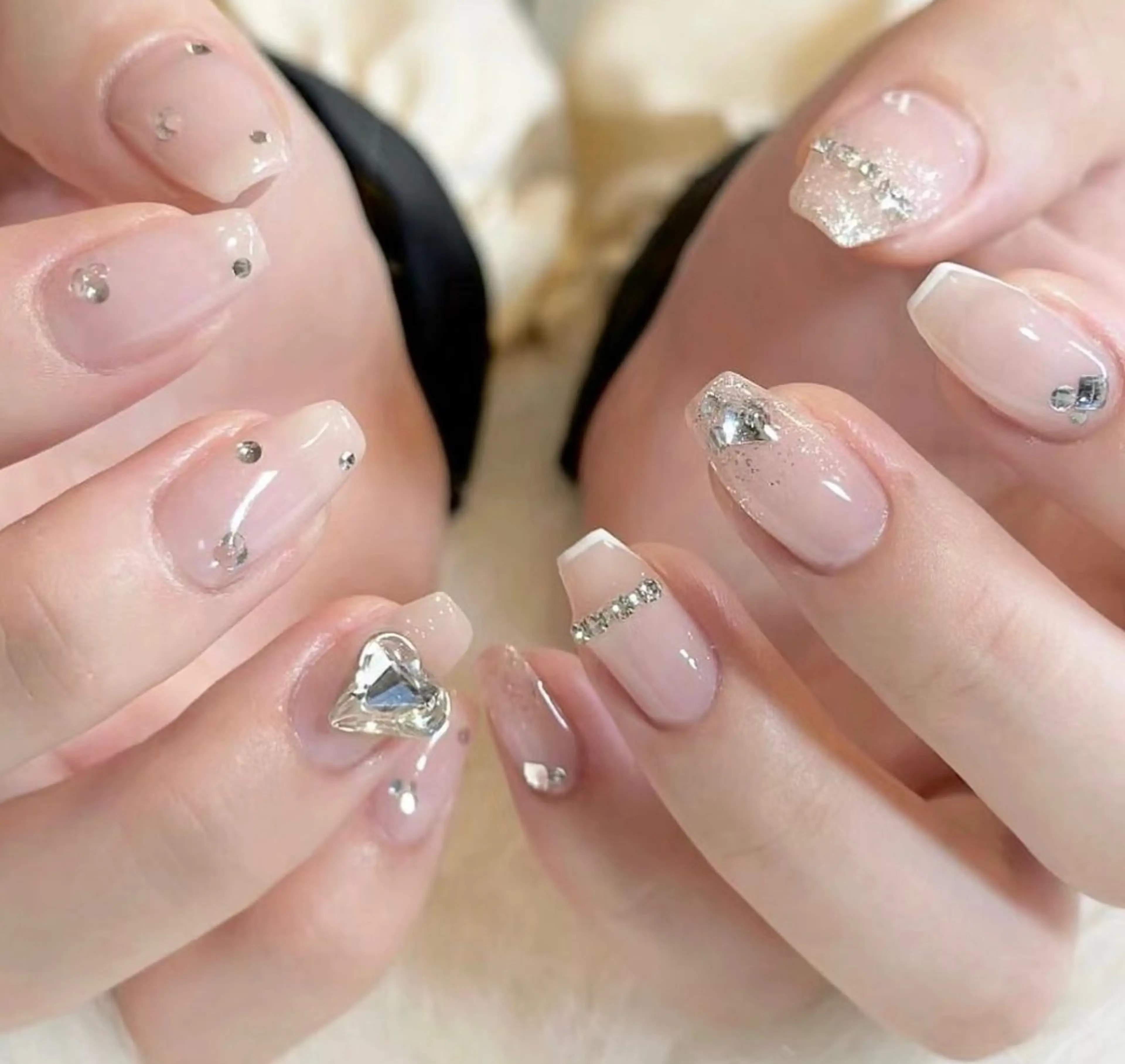 ネイル オーロラネイル チークネイル 長さ出し フットネイル フレンチネイル ハンドネイル ハンドケア lily nailのネイルデザイン