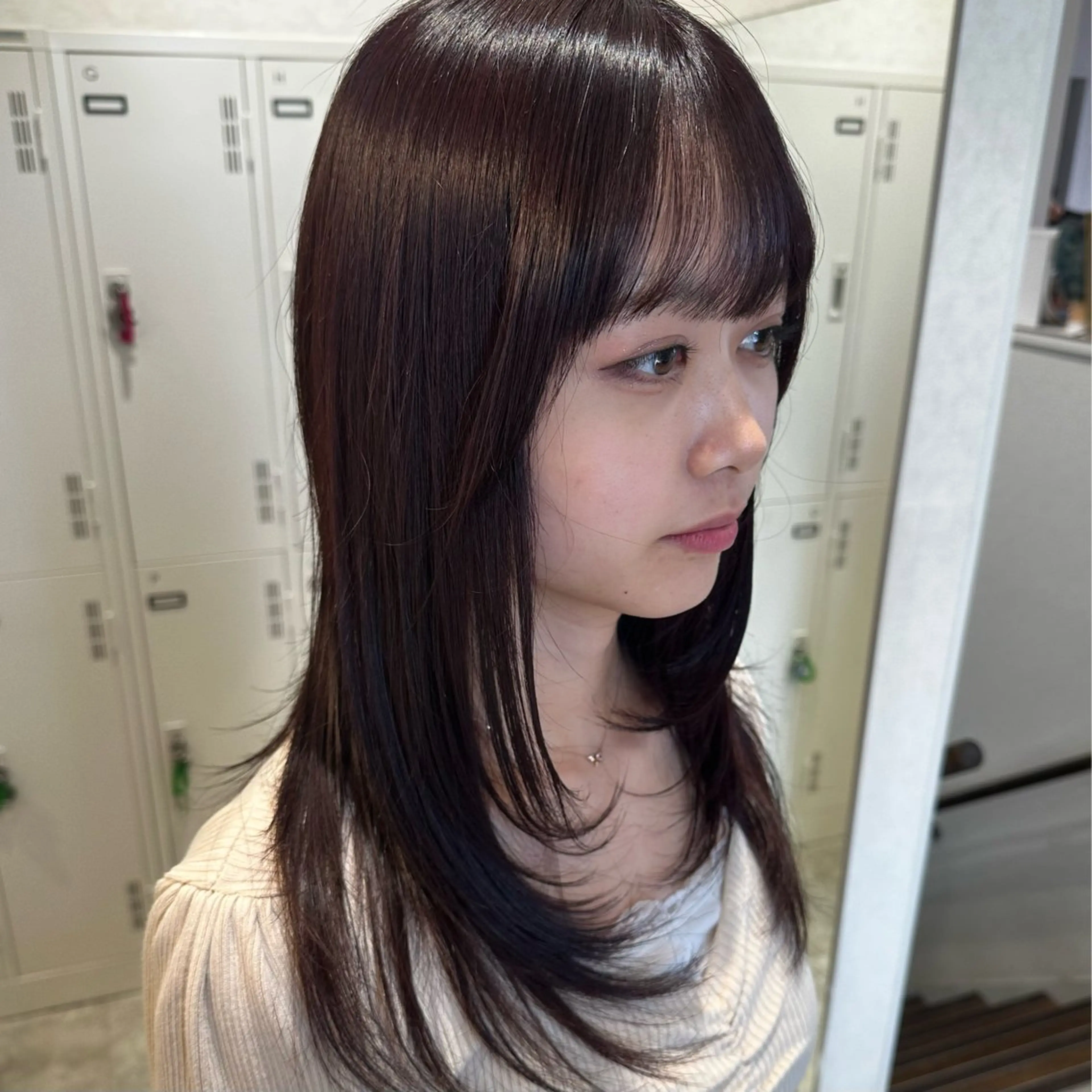 セミロング カラー ベージュカラー ブリーチ ケアブリーチ ダブルカラー ハイトーンカラー ヘアカラー ミサキ￤暖色￤ブ リーチ￤カラーリストのヘアスタイル