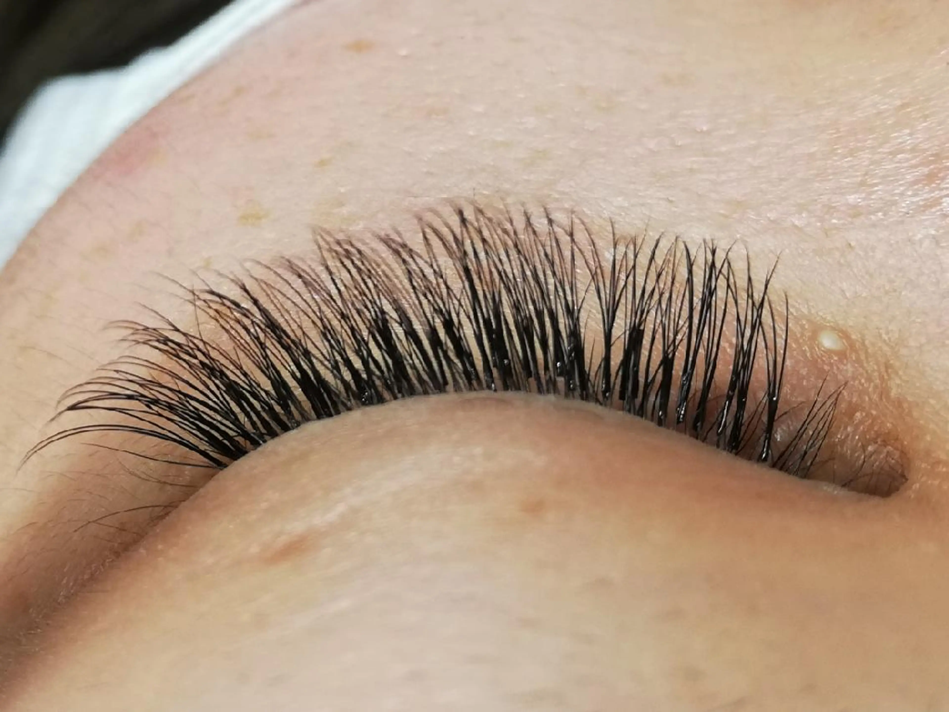 マツエク・マツパ セクシー ボリュームラッシュ angelux 所属・完全個室サロン🌹 angelux🌹のマツエク・マツパデザイン