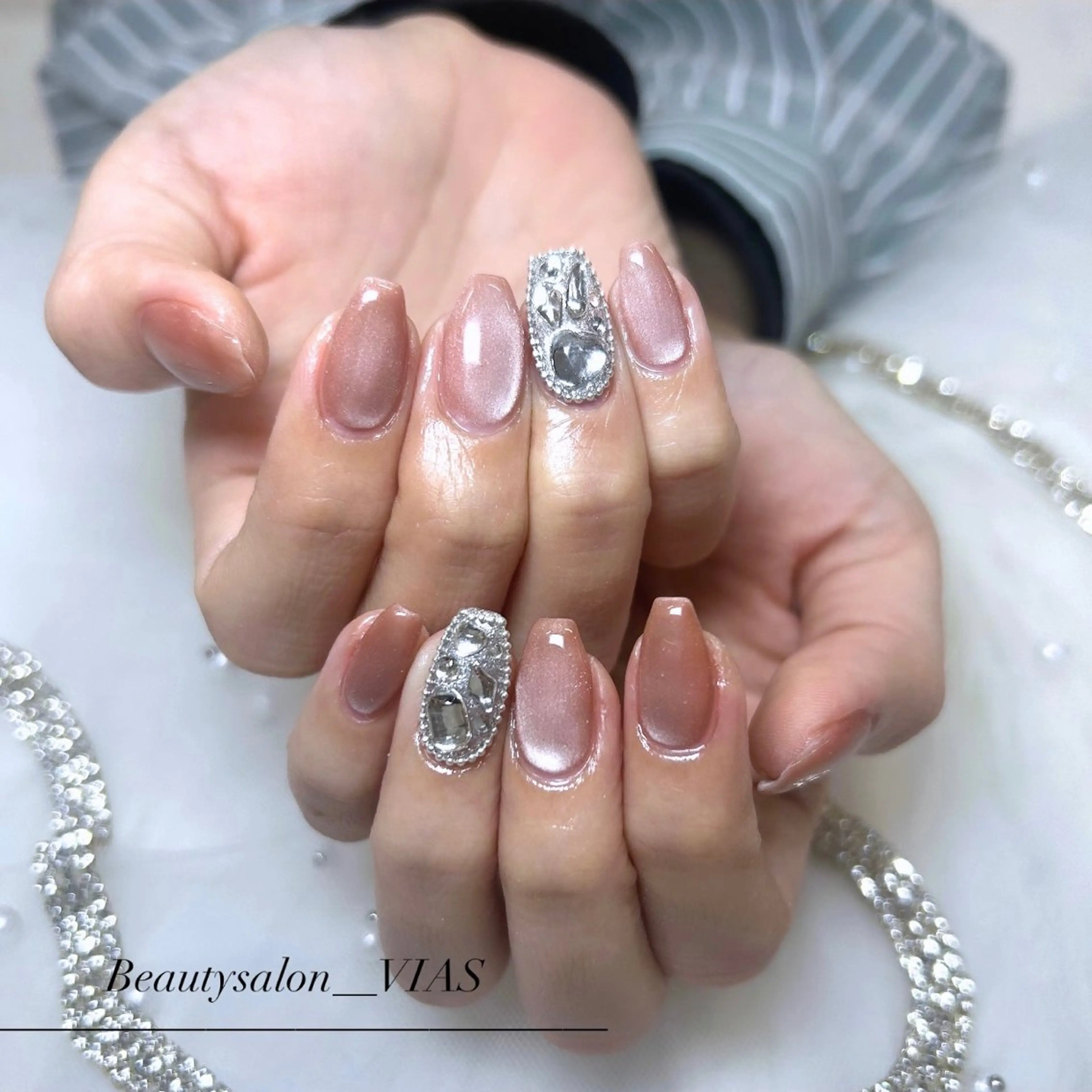 ネイル ハンドネイル VIAS 〜EYE&NAIL〜のマツエク・マツパデザイン