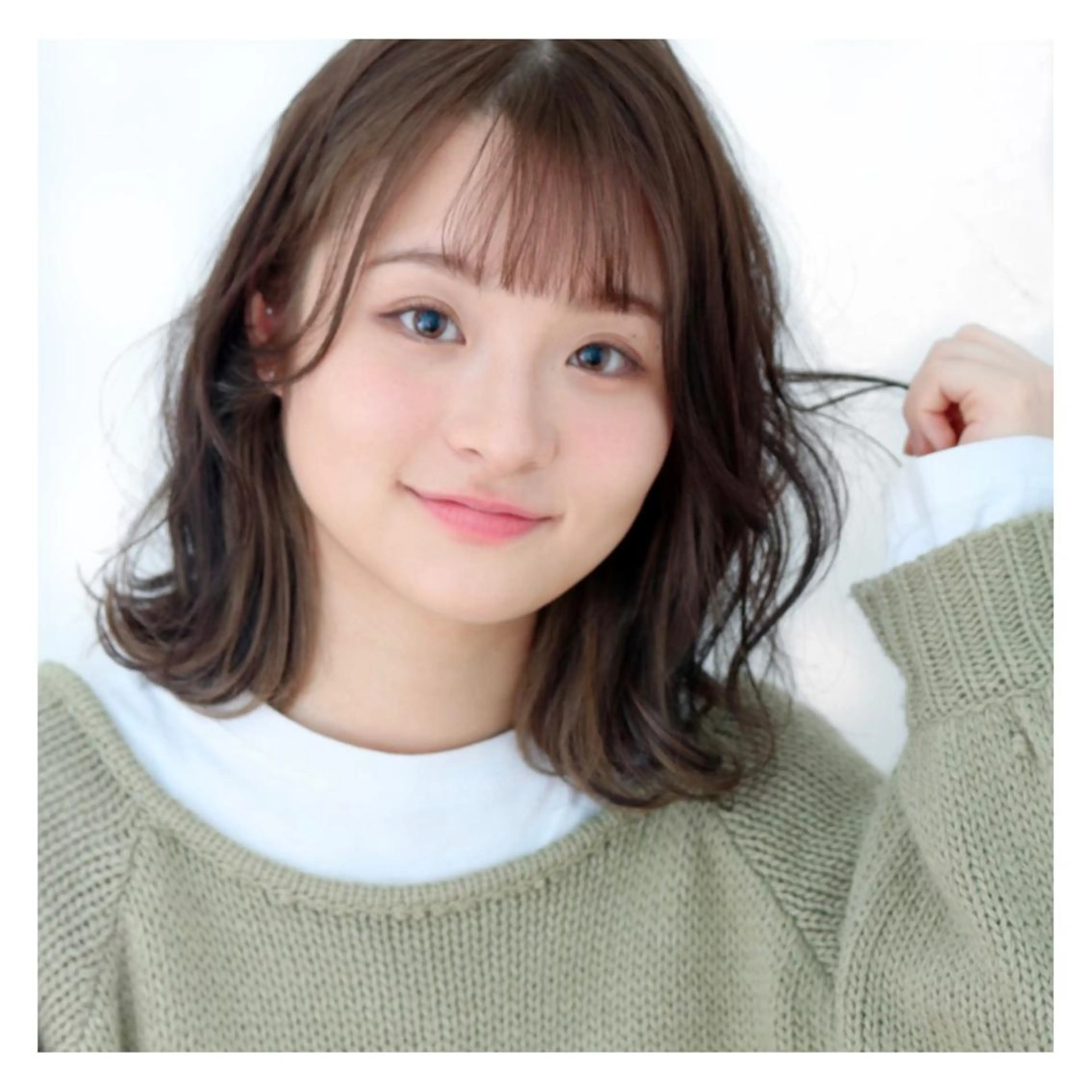 ミディアム カラー ヘアアレンジ カット ヘアカラー トリートメント merci.所属・🌻あいり merci.🌻のヘアスタイル