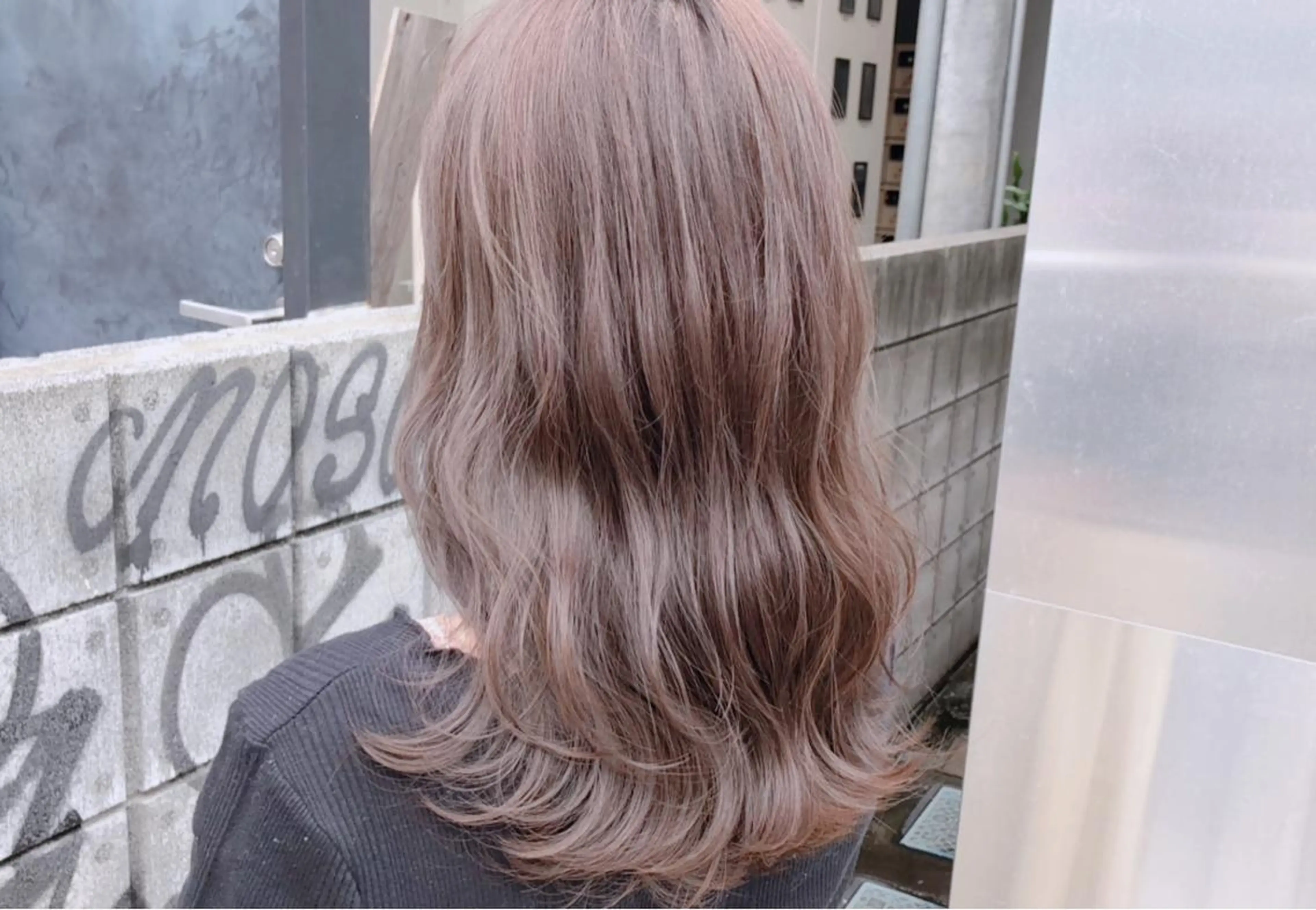ロング カラー ヘアアレンジ 透明感カラー グレージュ 透明感カラー× レイヤーカット✨高梨のヘアスタイル