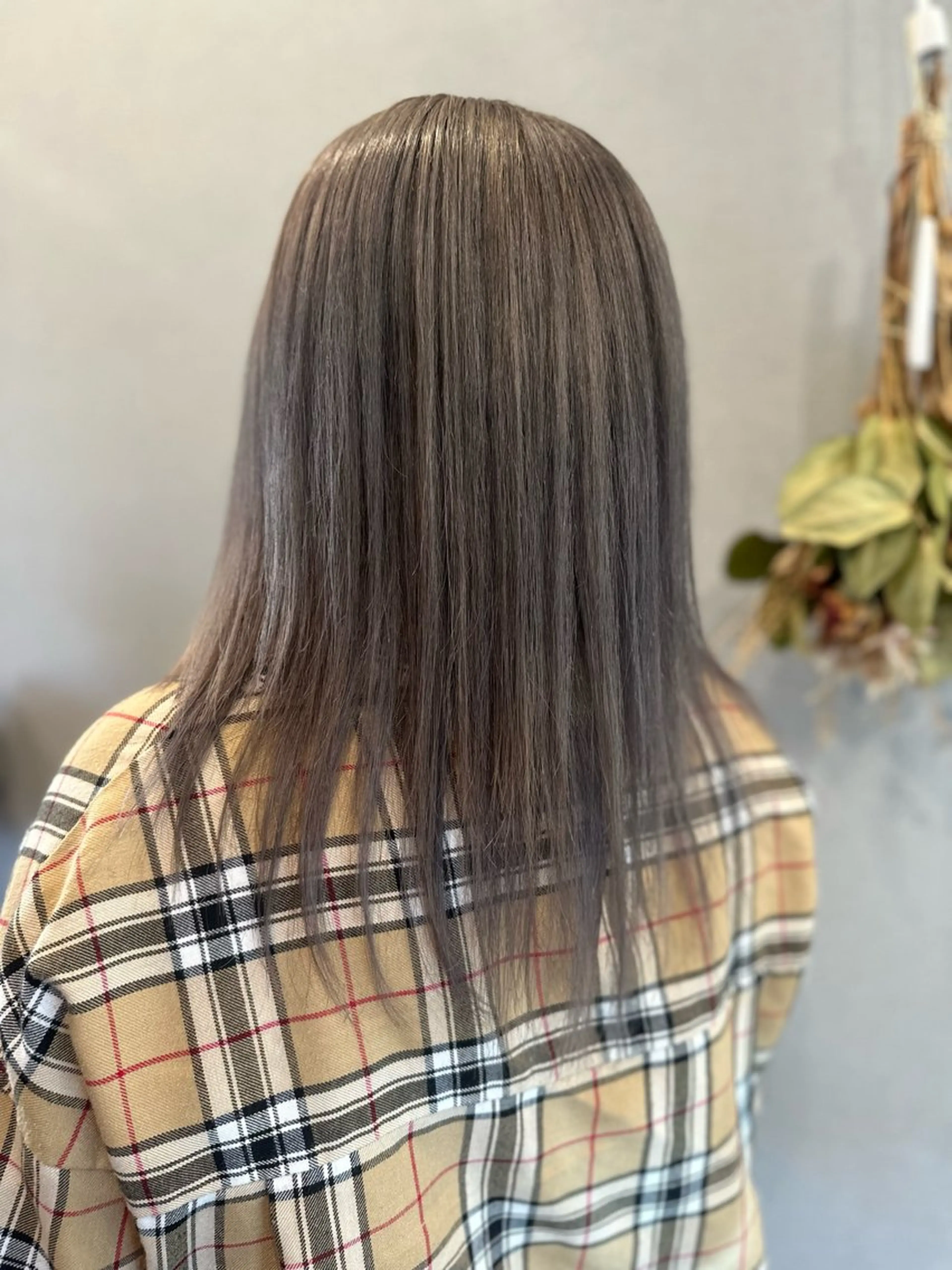 セミロング カラー カット ヘアカラー K Harukaのヘアスタイル