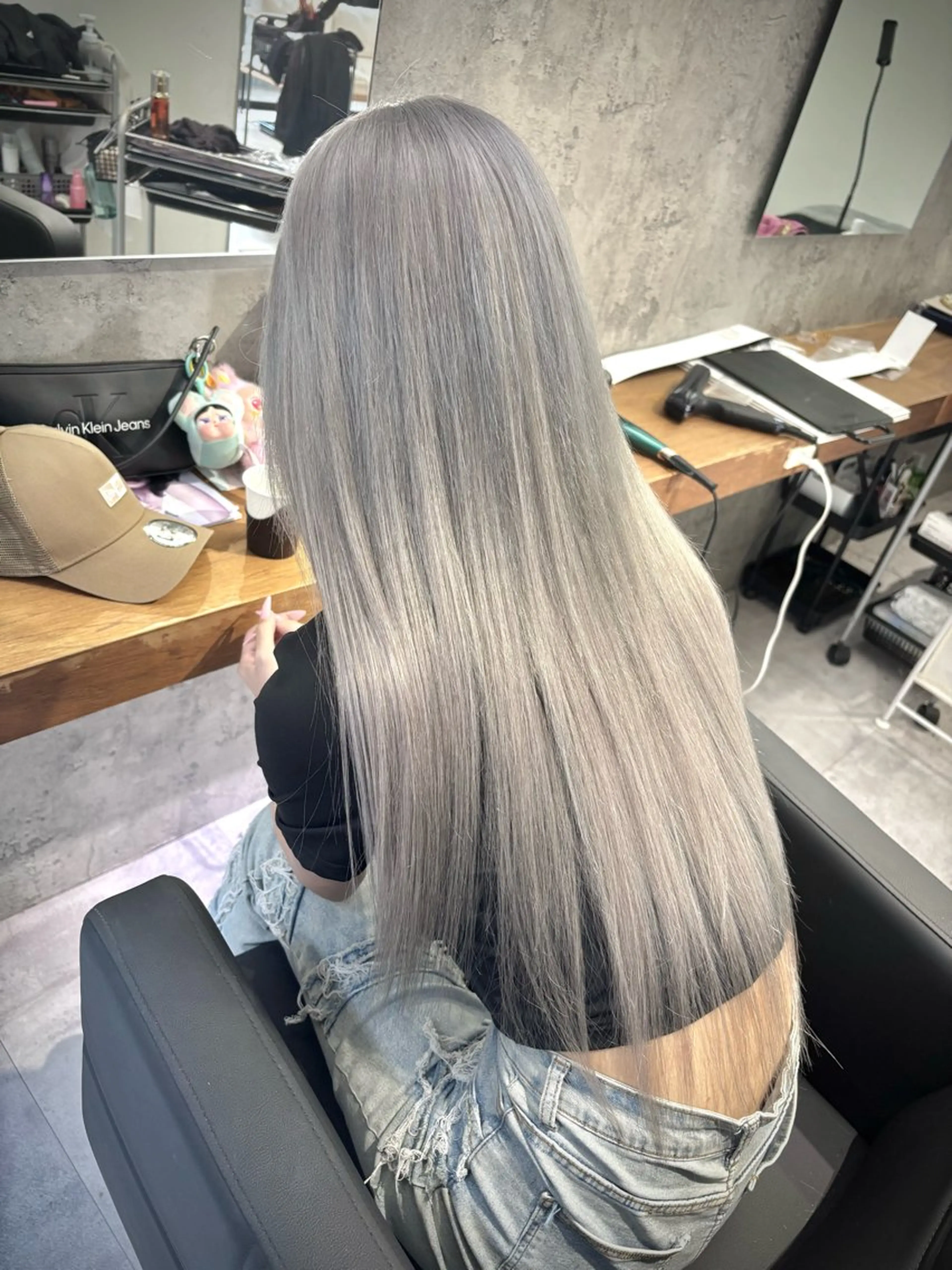 ロング カラー ヘアアレンジ エクステ vizz by elyts【北谷】のヘアスタイル