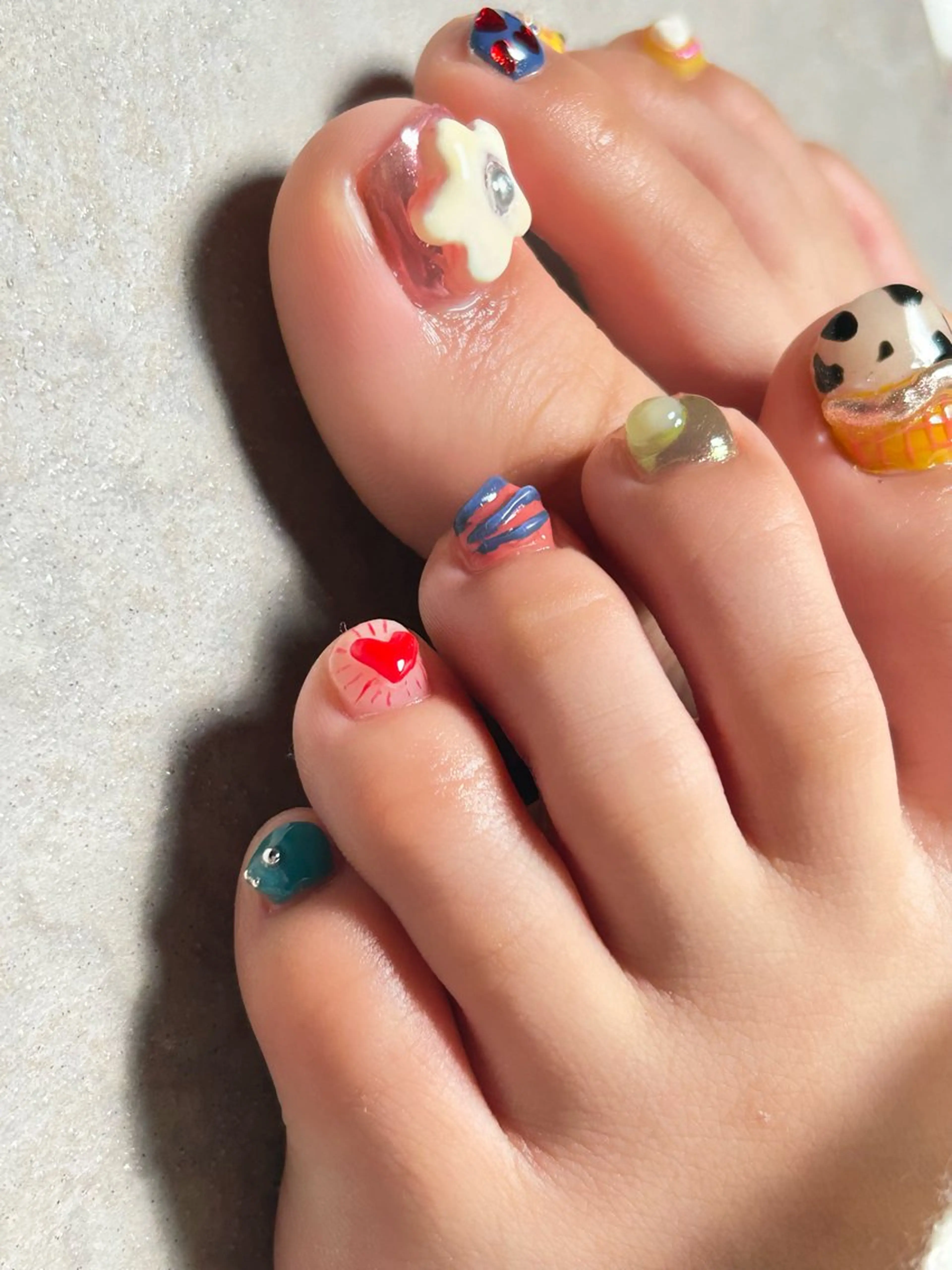 ネイル フットネイル lady bird yoshieのネイルデザイン