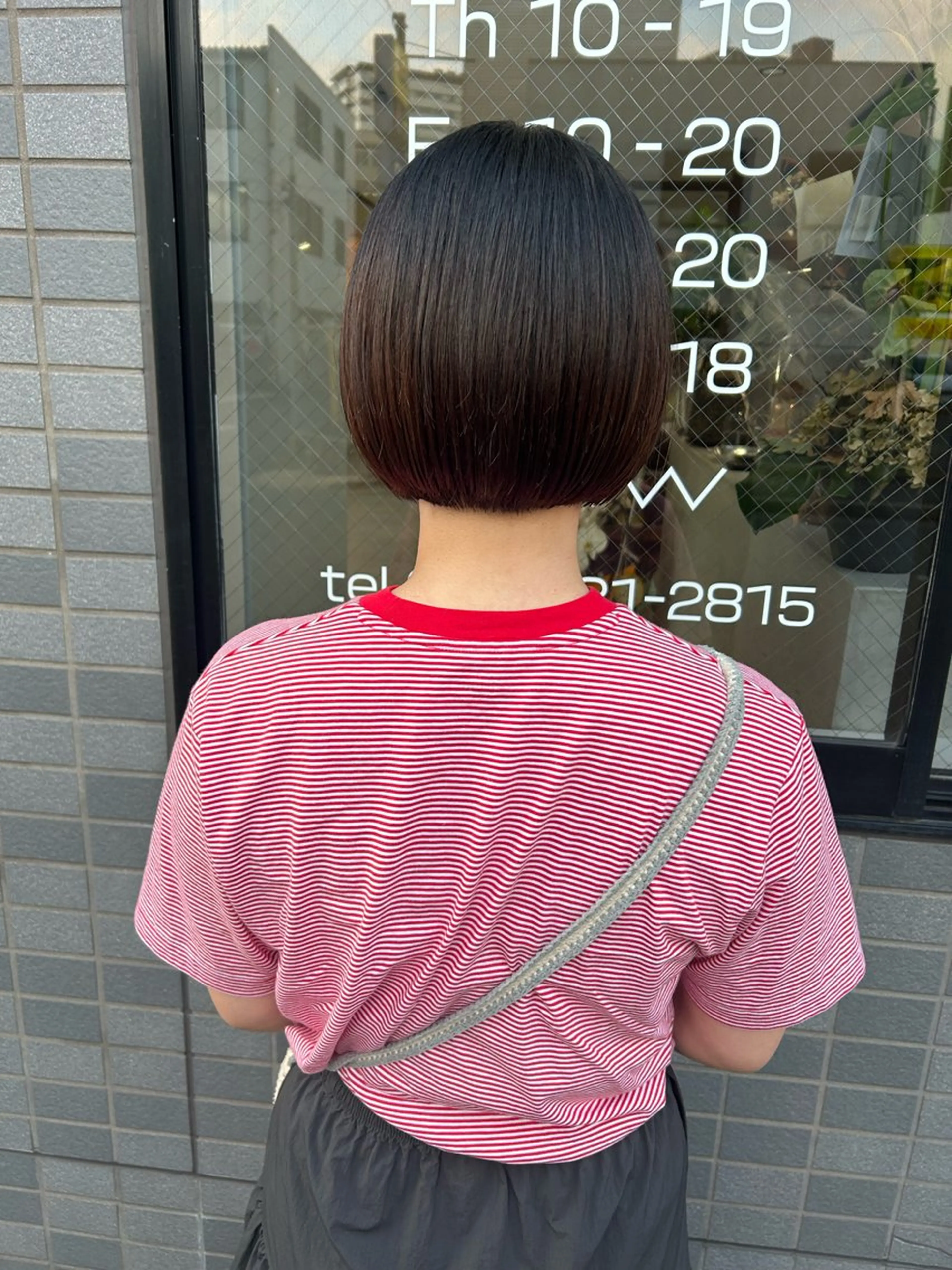 ショート ボブ カット (h)wim ウィムのヘアスタイル