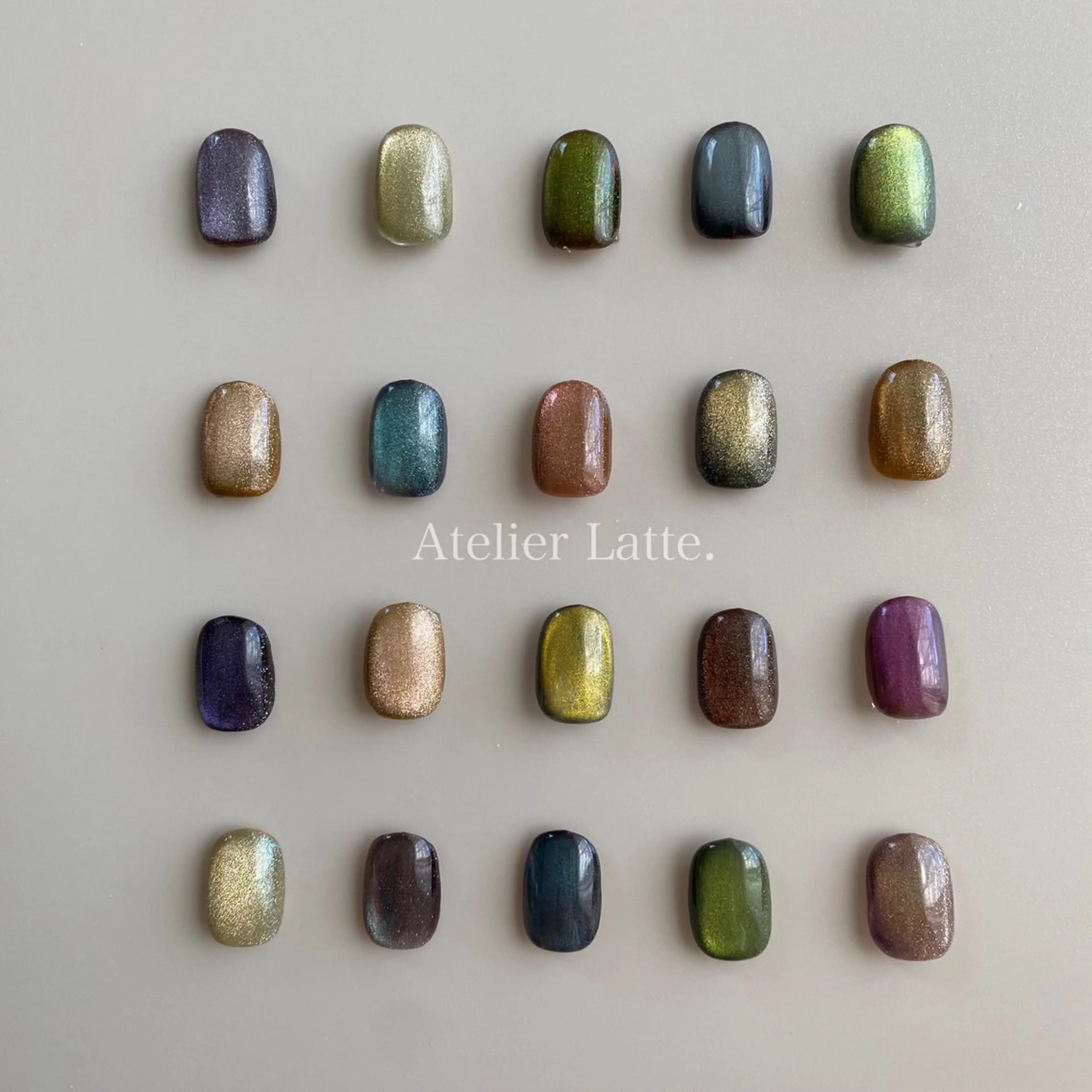 ネイル ハンドネイル フットネイル Atelier Latteのネイルデザイン