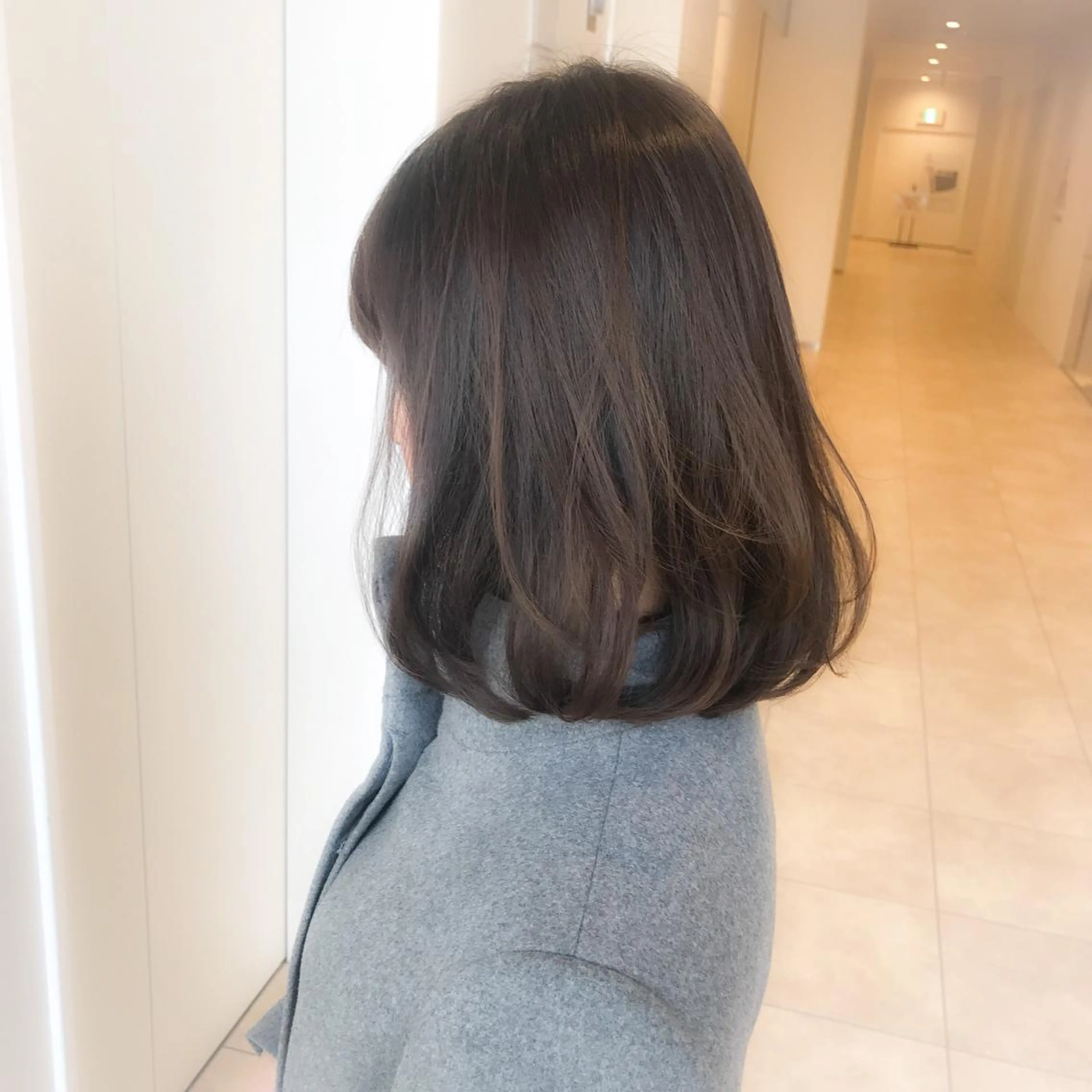 ミディアム カラー ボブ くせ毛 小顔カット カット ヘアカラー 高畑 真実のヘアスタイル