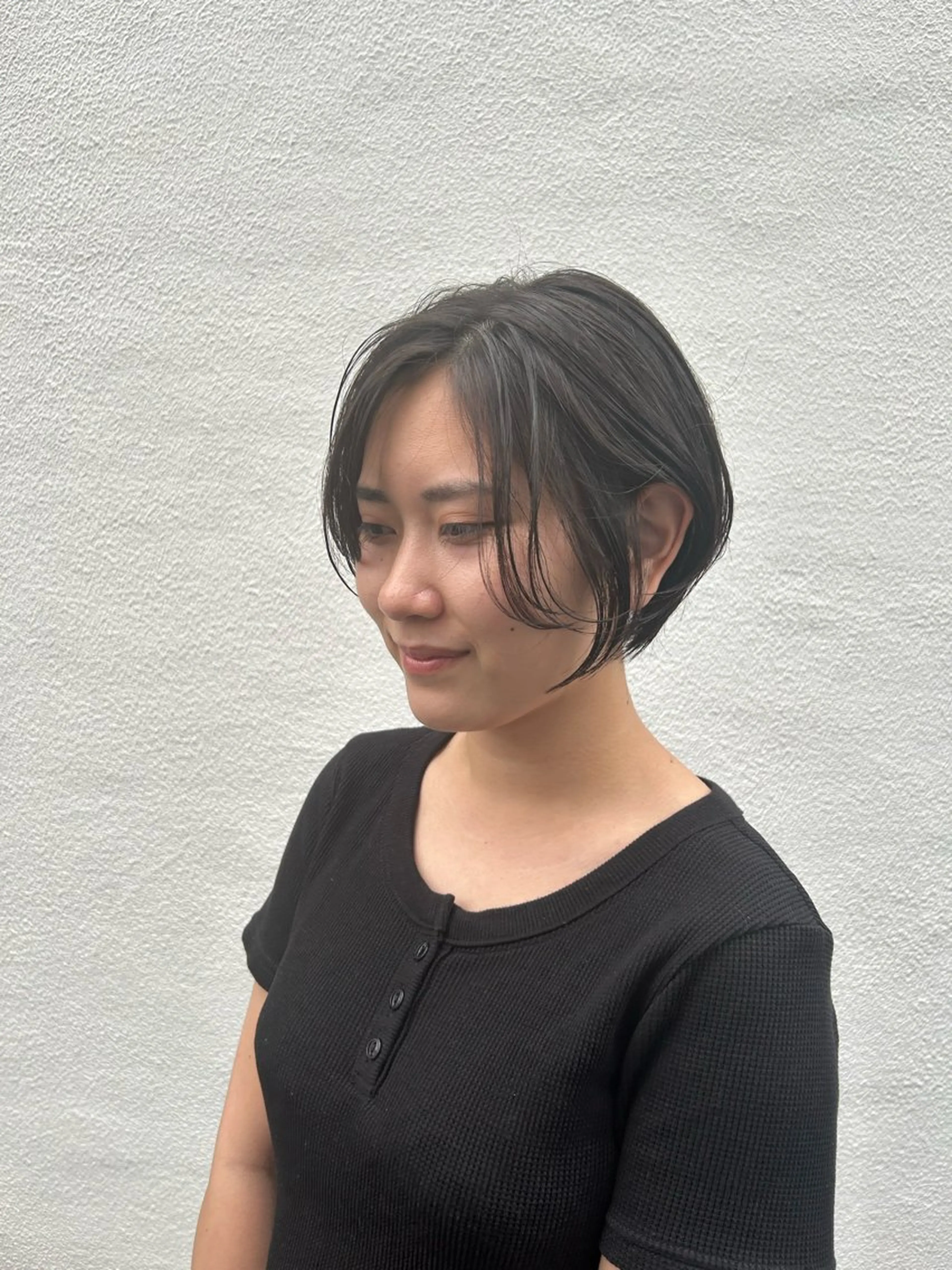 ショート Yui. レイヤー／パーマのヘアスタイル