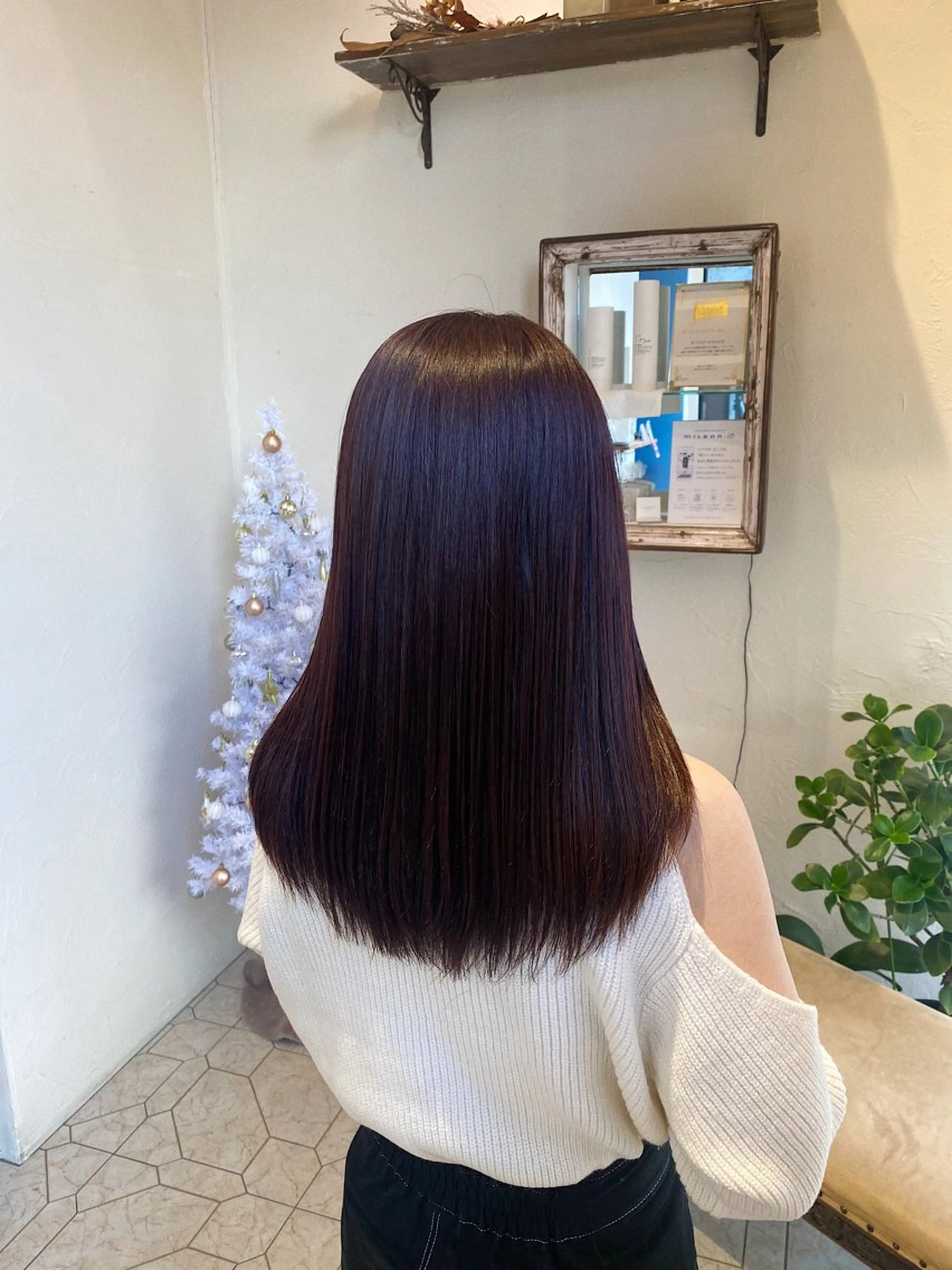 セミロング カット 縮毛矯正 艶カラー/ 縮毛矯正 /   タキダのヘアスタイル