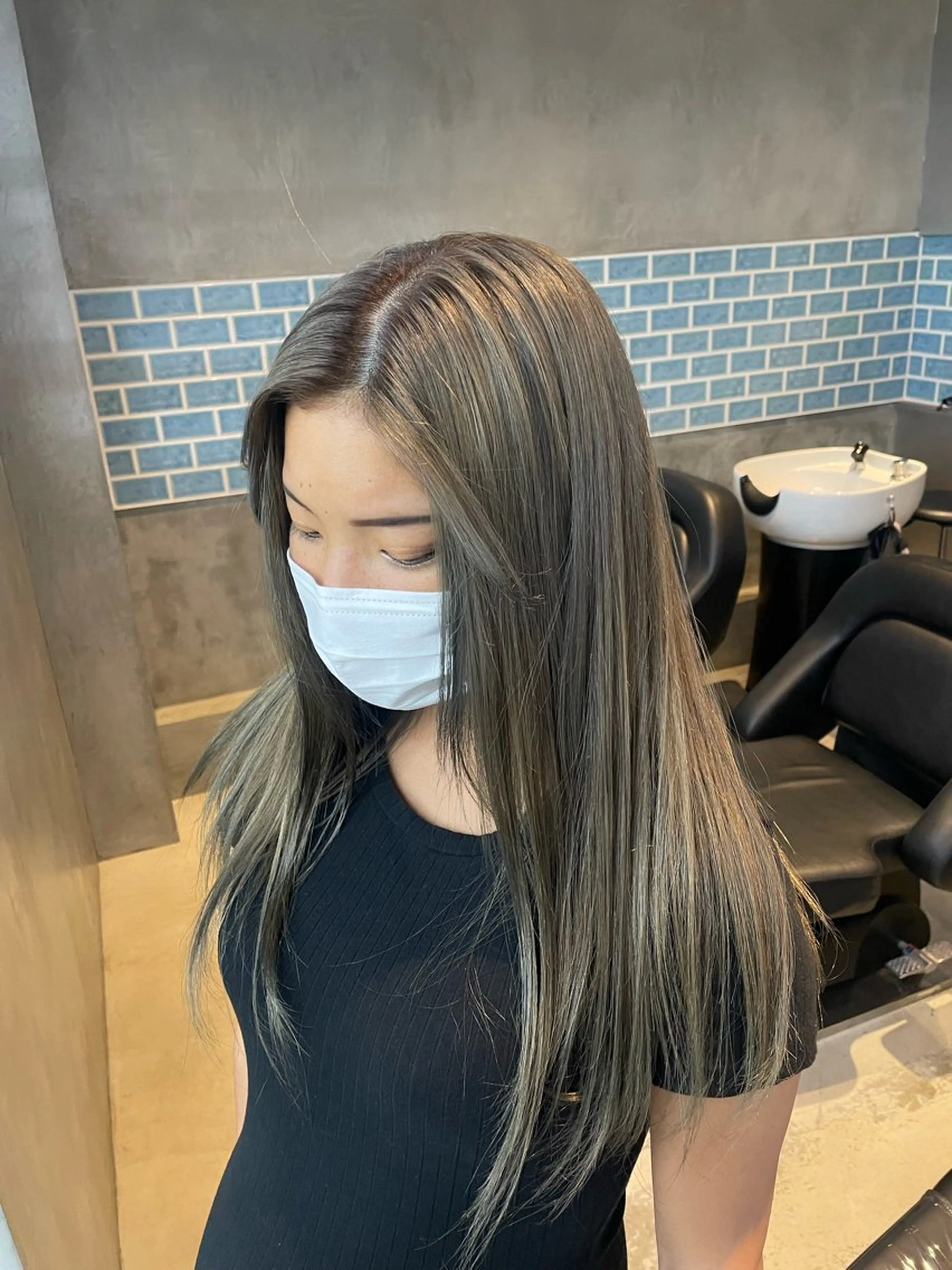 ロング 🐰ほのか /透明感カラーのヘアスタイル