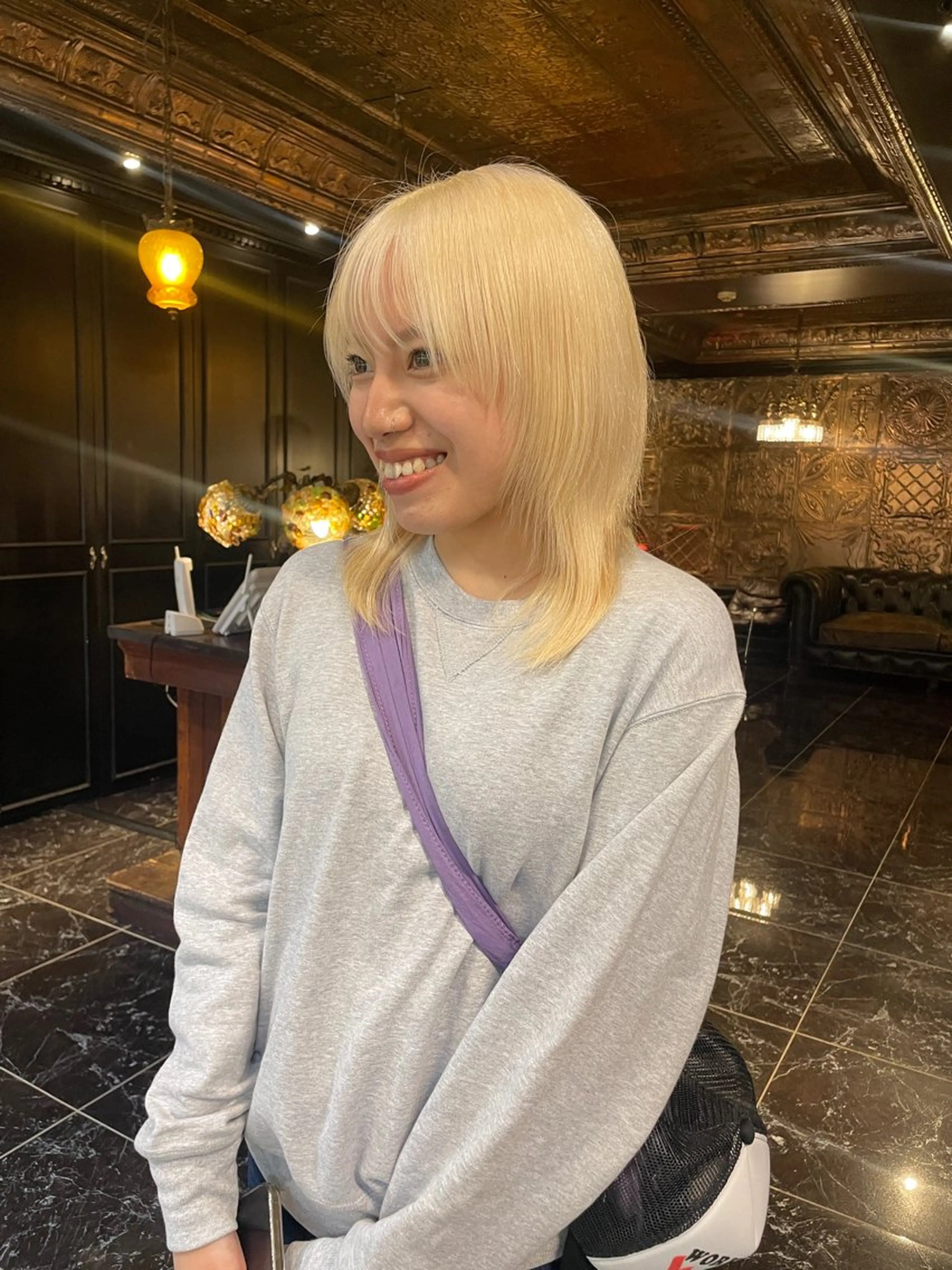 ミディアム カラー カット ヘアカラー トリートメント レイヤー/ 透明感カラー/マドカのヘアスタイル