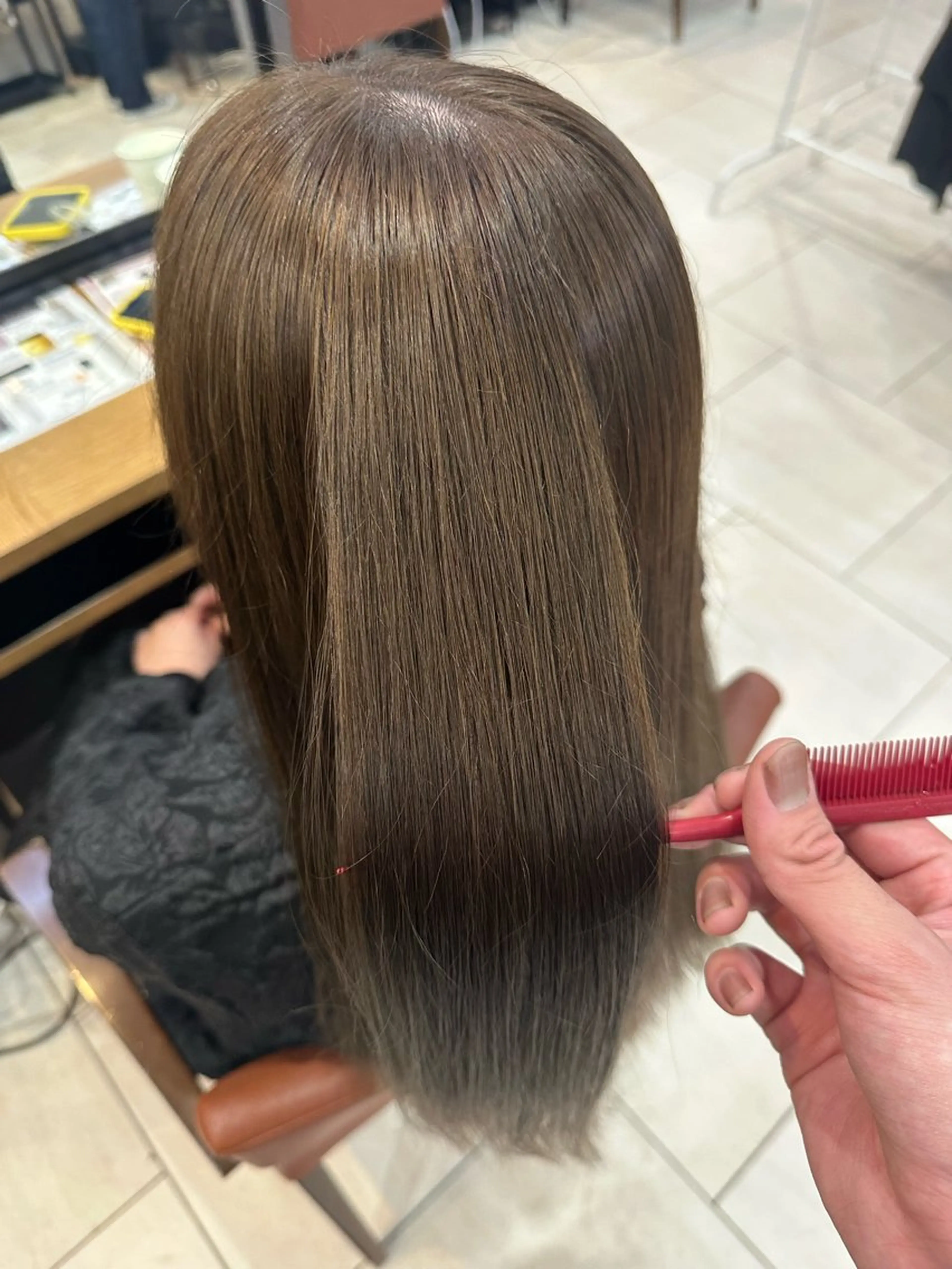 セミロング カラー 透明感カラー ヘアカラー トリートメント メンズカット/ フェザーパーマ/げんのヘアスタイル