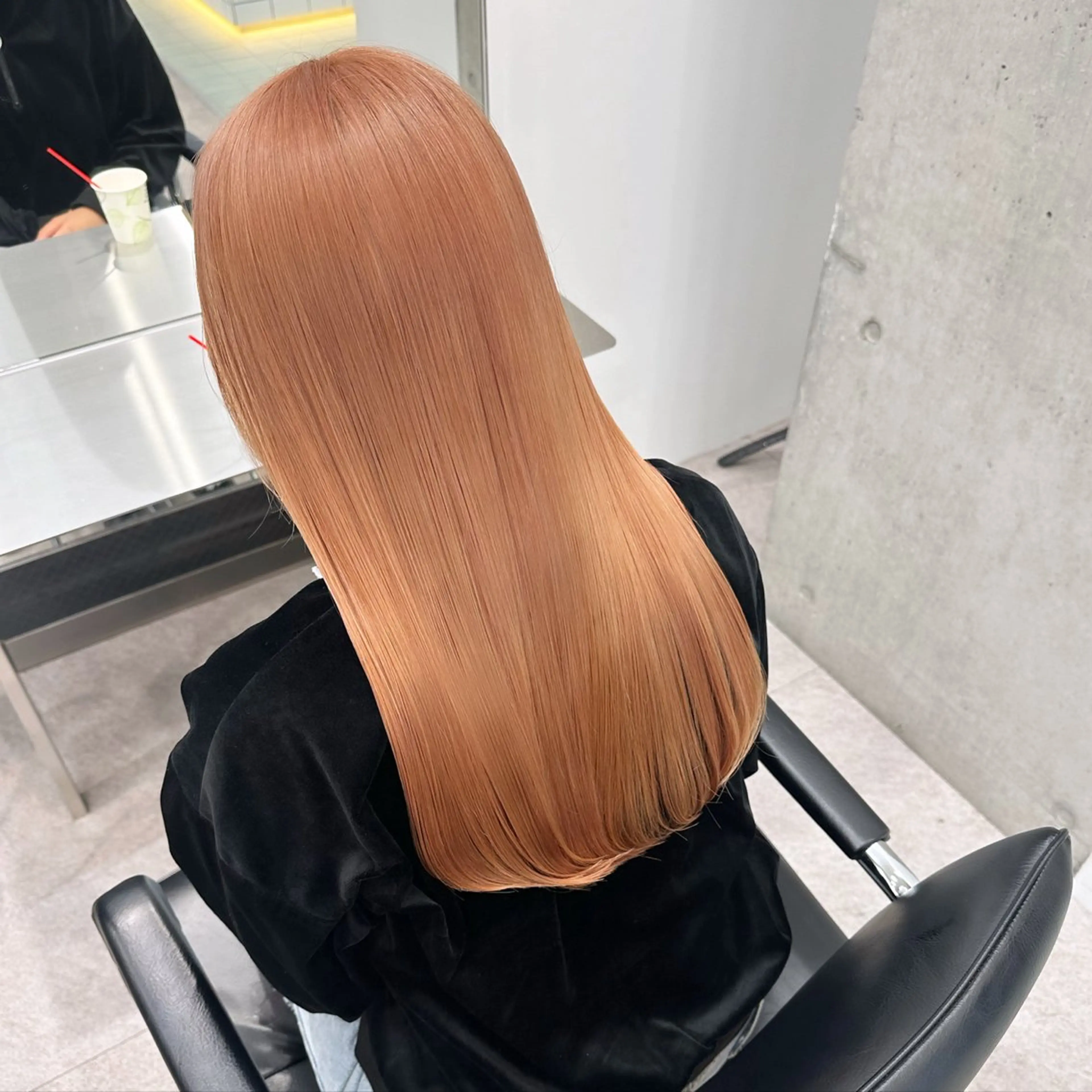 ロング カラー ベージュカラー ブリーチ ブロンド ダブルカラー ハイトーンカラー ヘアカラー トリートメント ❣️本日ショート カット大募集❣️のヘアスタイル