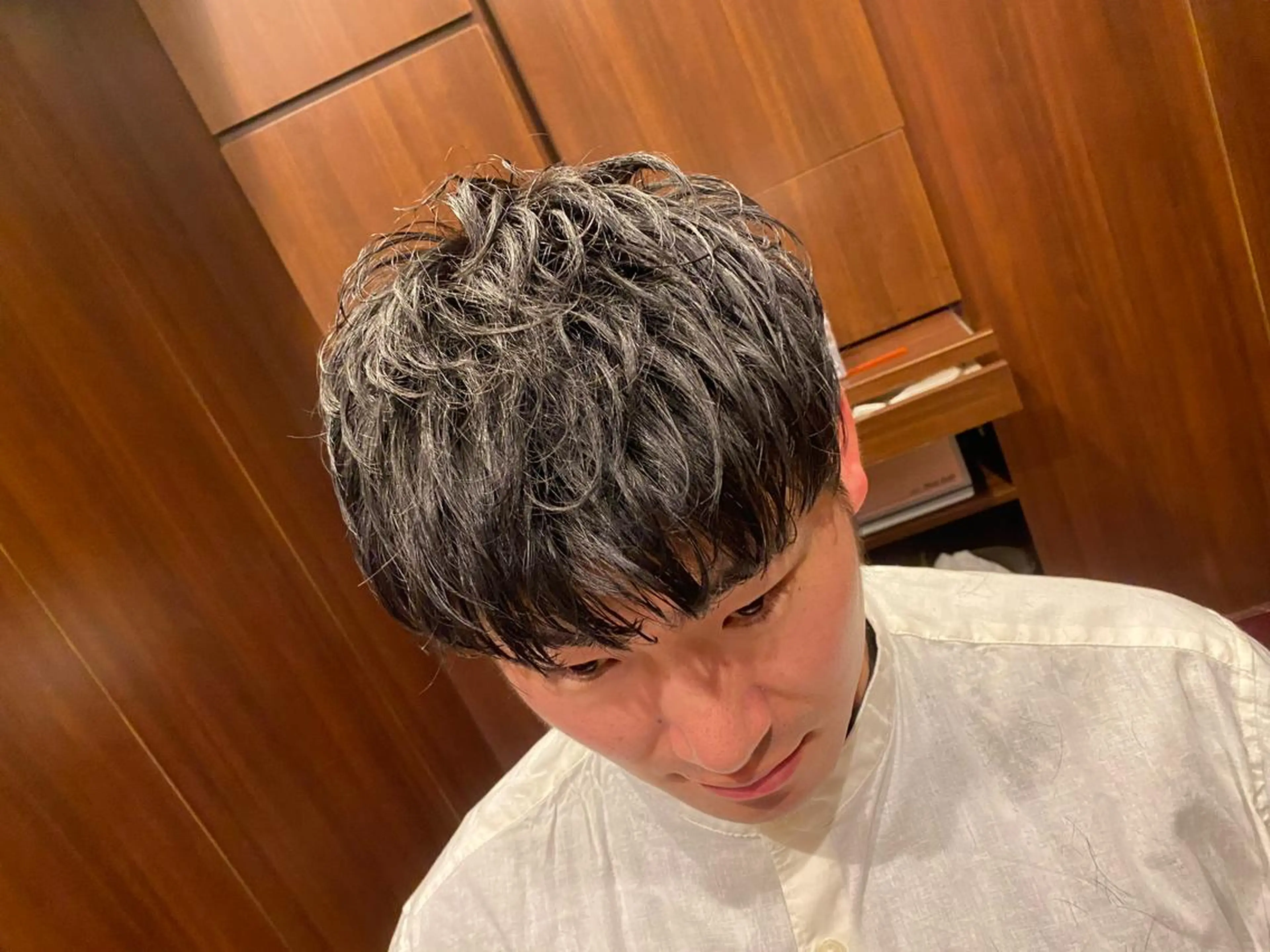メンズ メンズパーマ カット パーマ 麻布山本所属・麻布 山本のヘアスタイル