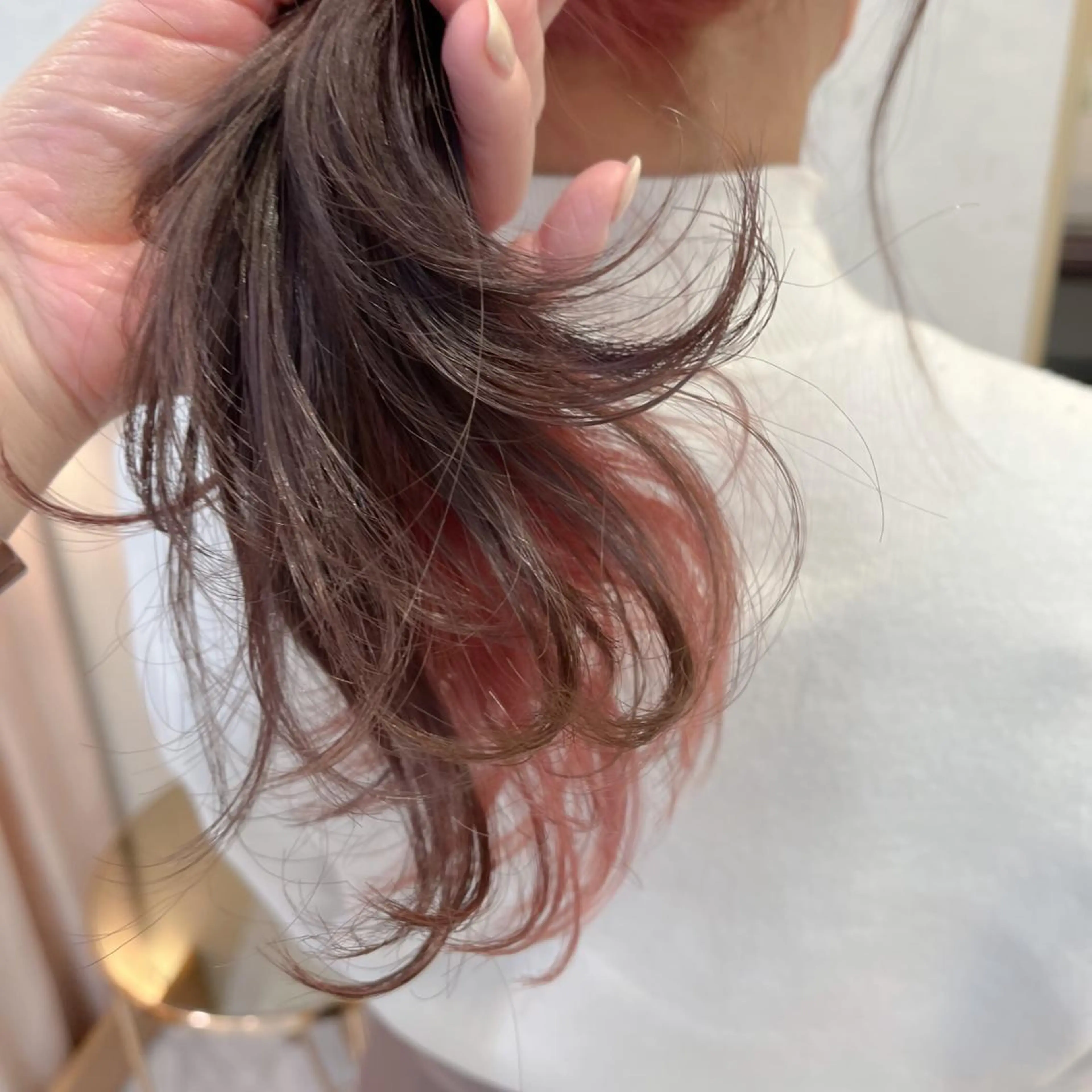 ミディアム カラー ピンクカラー カット ヘアカラー 透明感カラー│ レイヤーヘア中居美樹のヘアスタイル
