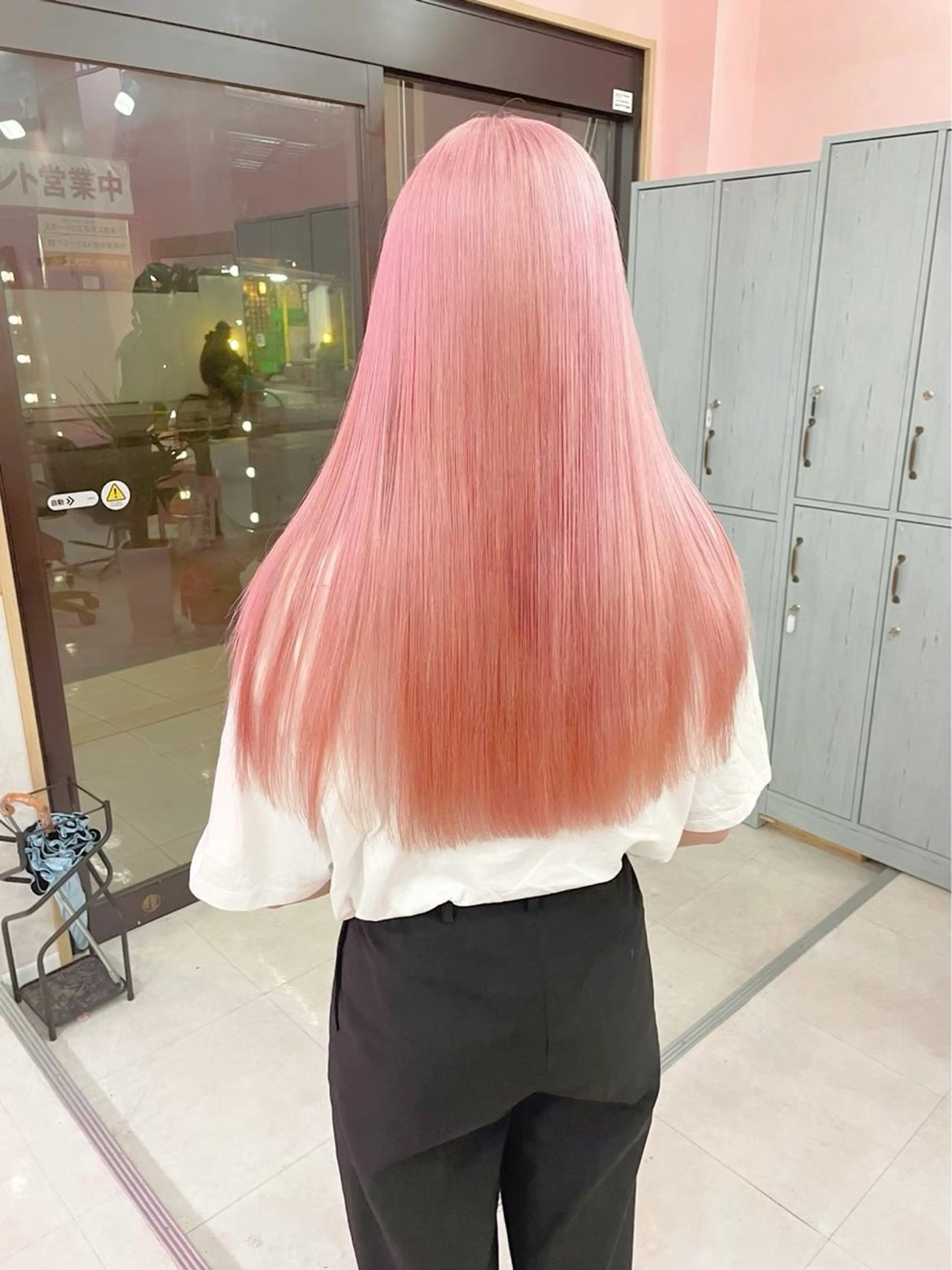 セミロング カラー カット ヘアカラー トリートメント 💕ブリーチ/ヘアメ 🎀YUUKAのヘアスタイル