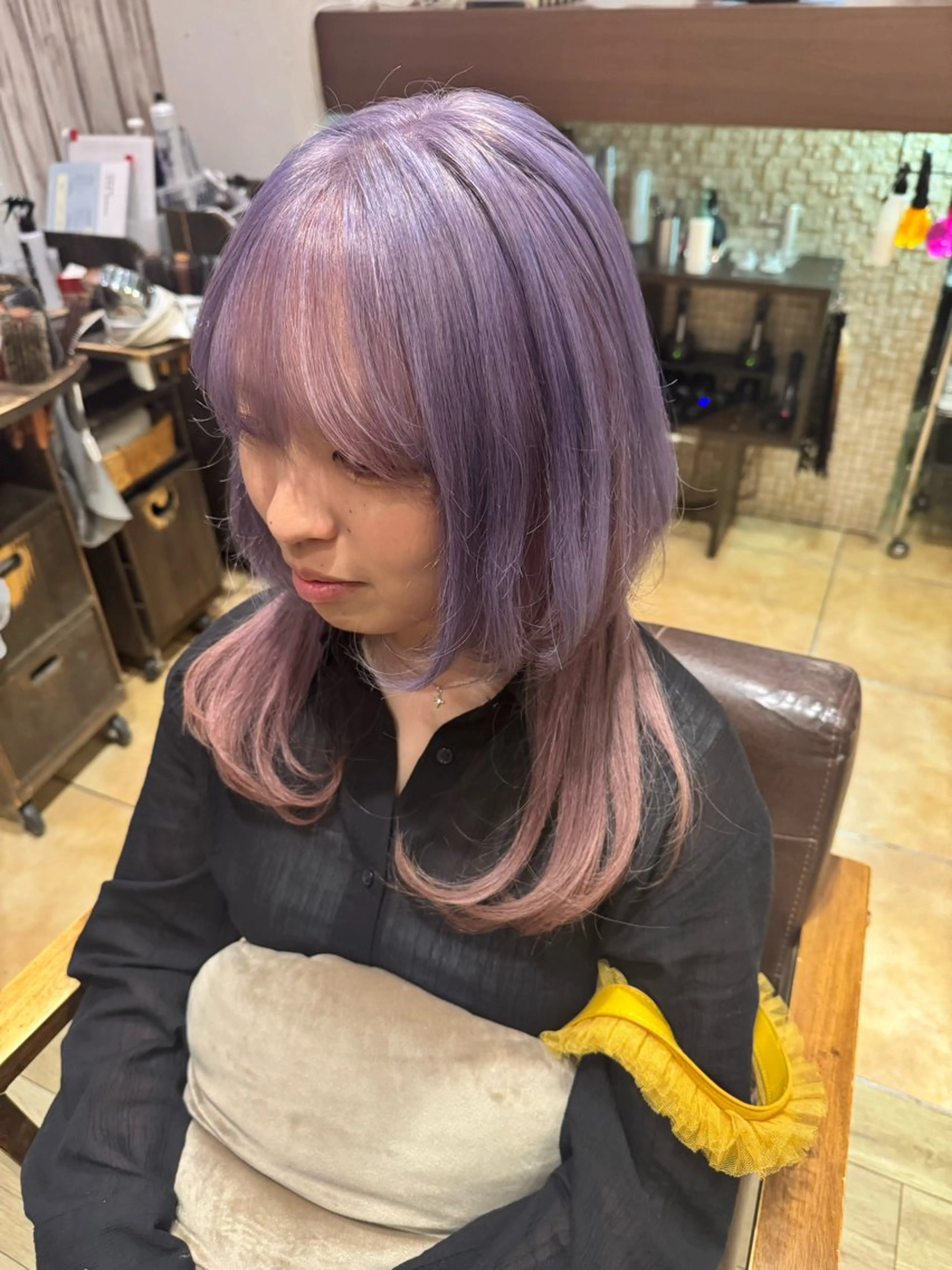 カラー ブリーチ デザインカラー カット ヘアカラー ブランシェ神領店 稲垣 葵のヘアスタイル